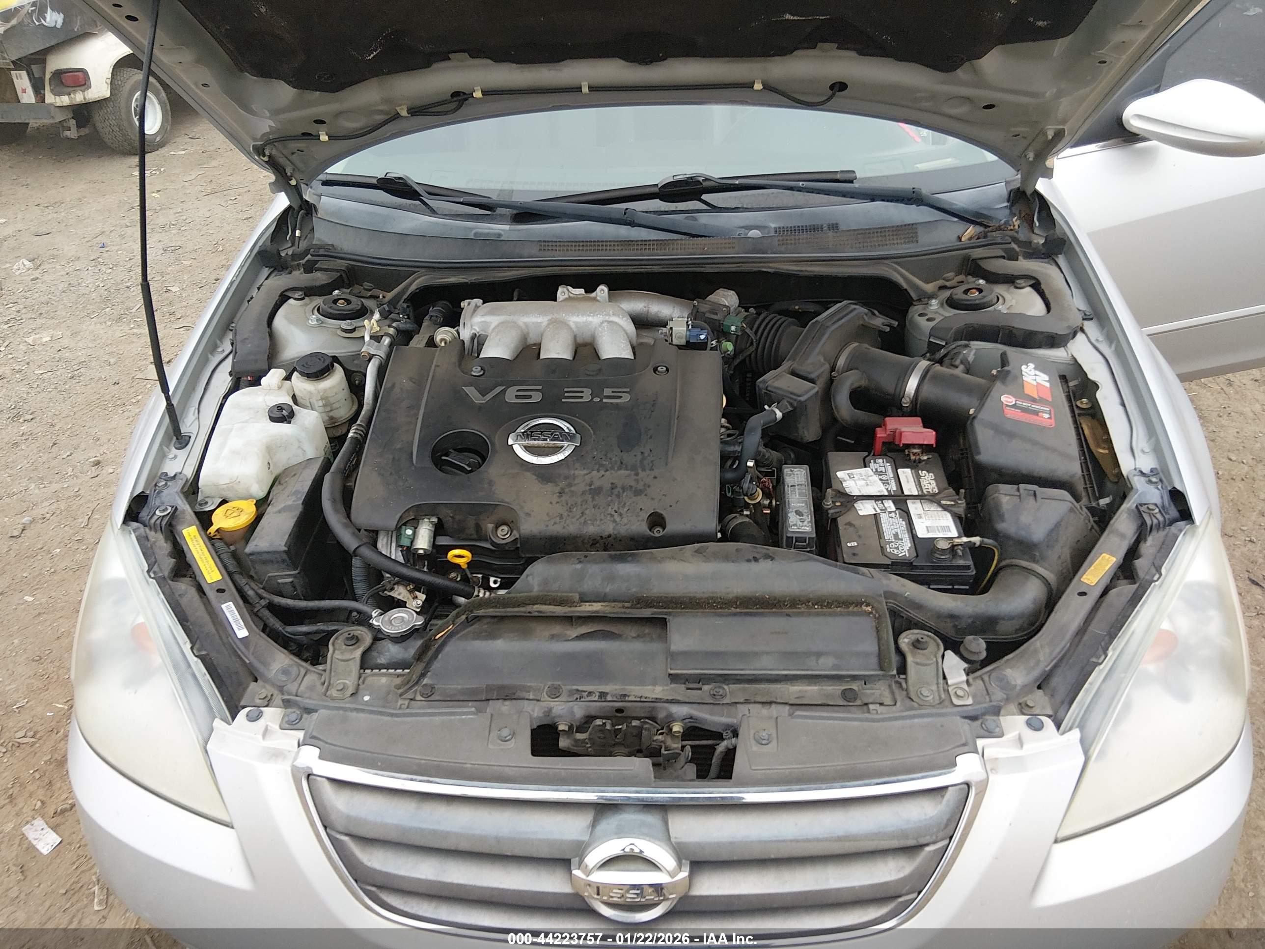 NISSAN ALTIMA image 10