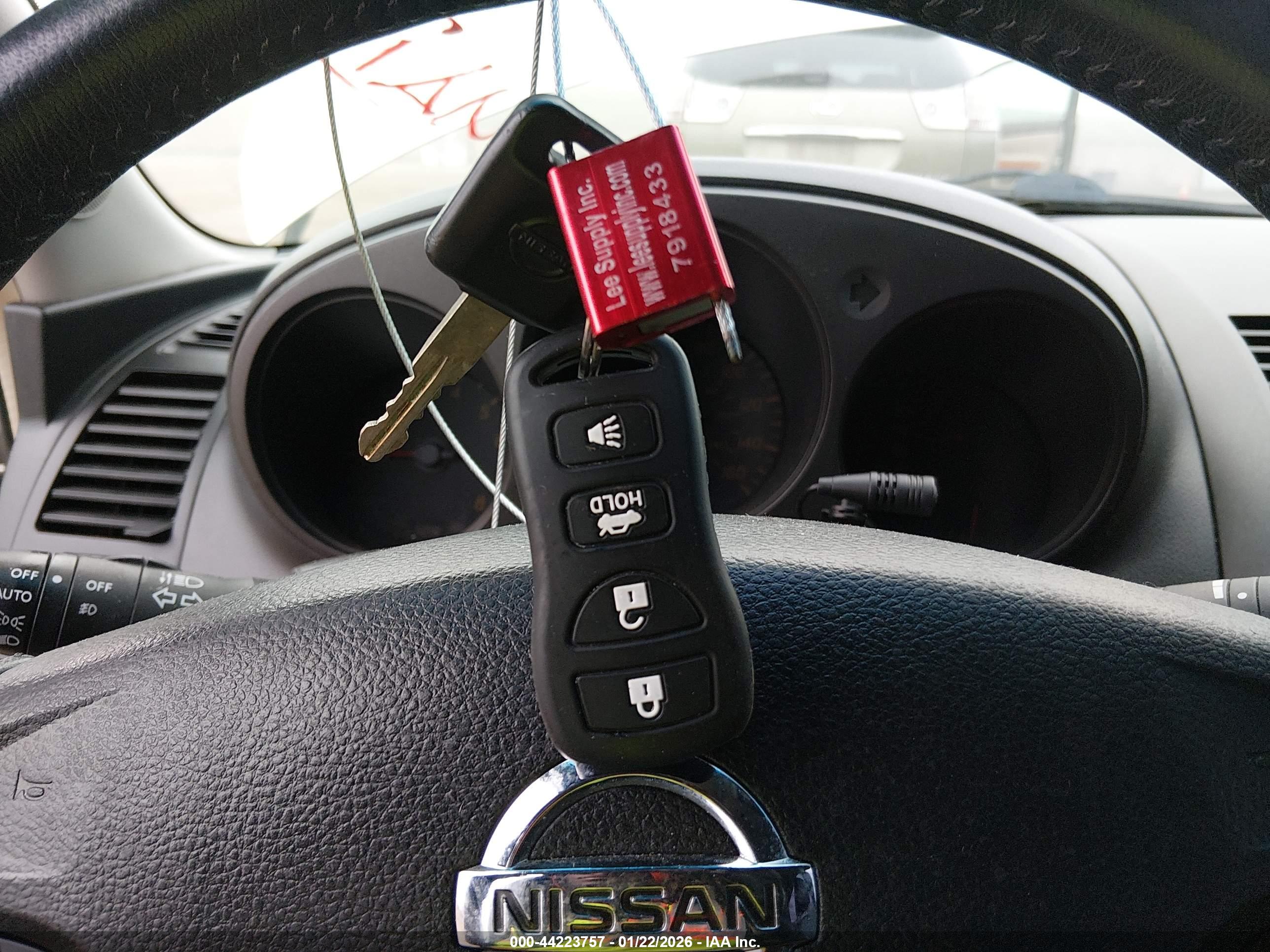 NISSAN ALTIMA image 11