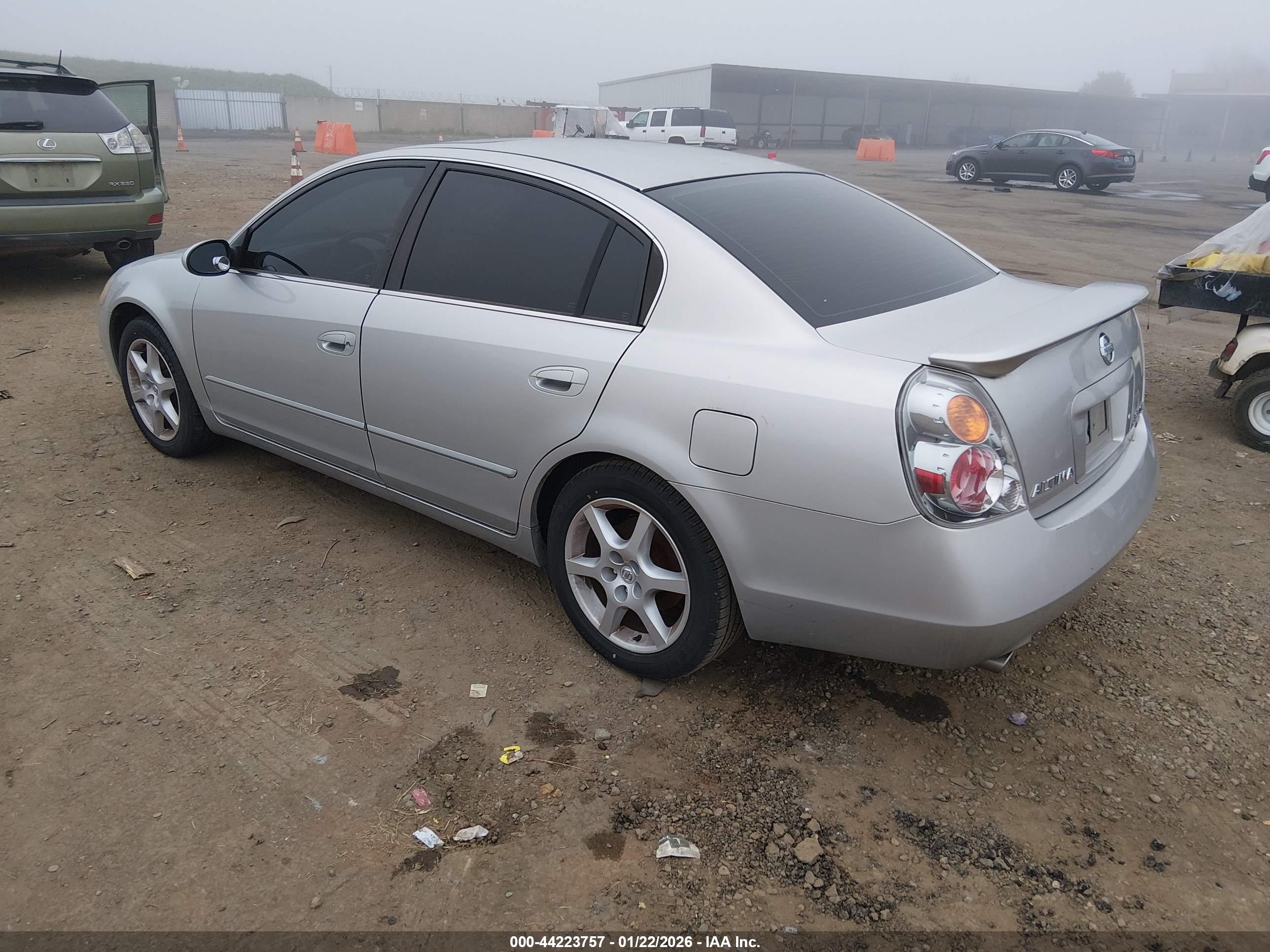 NISSAN ALTIMA image 3