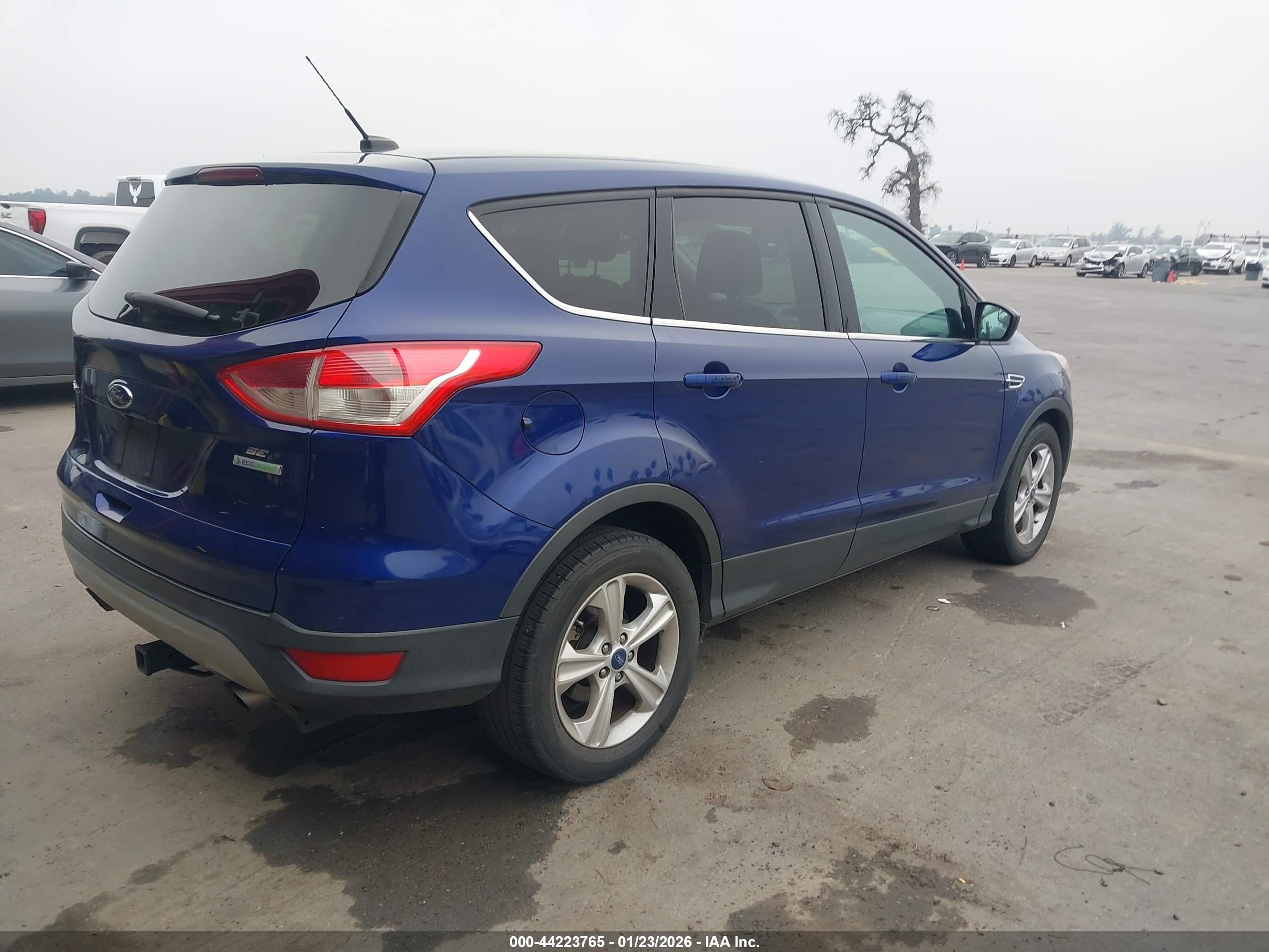 FORD ESCAPE image 4
