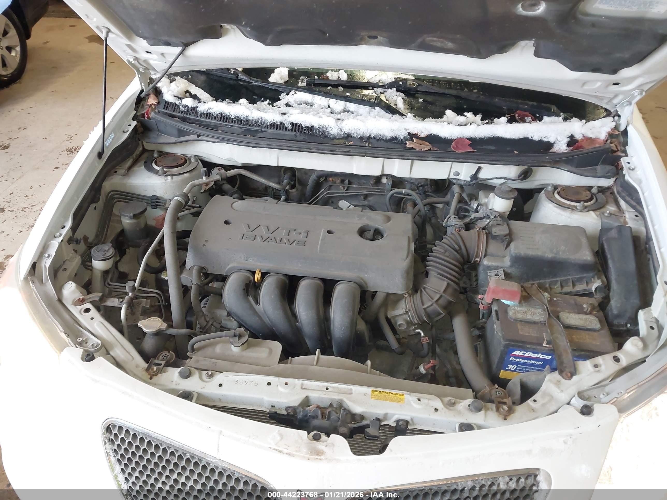 PONTIAC VIBE image 10