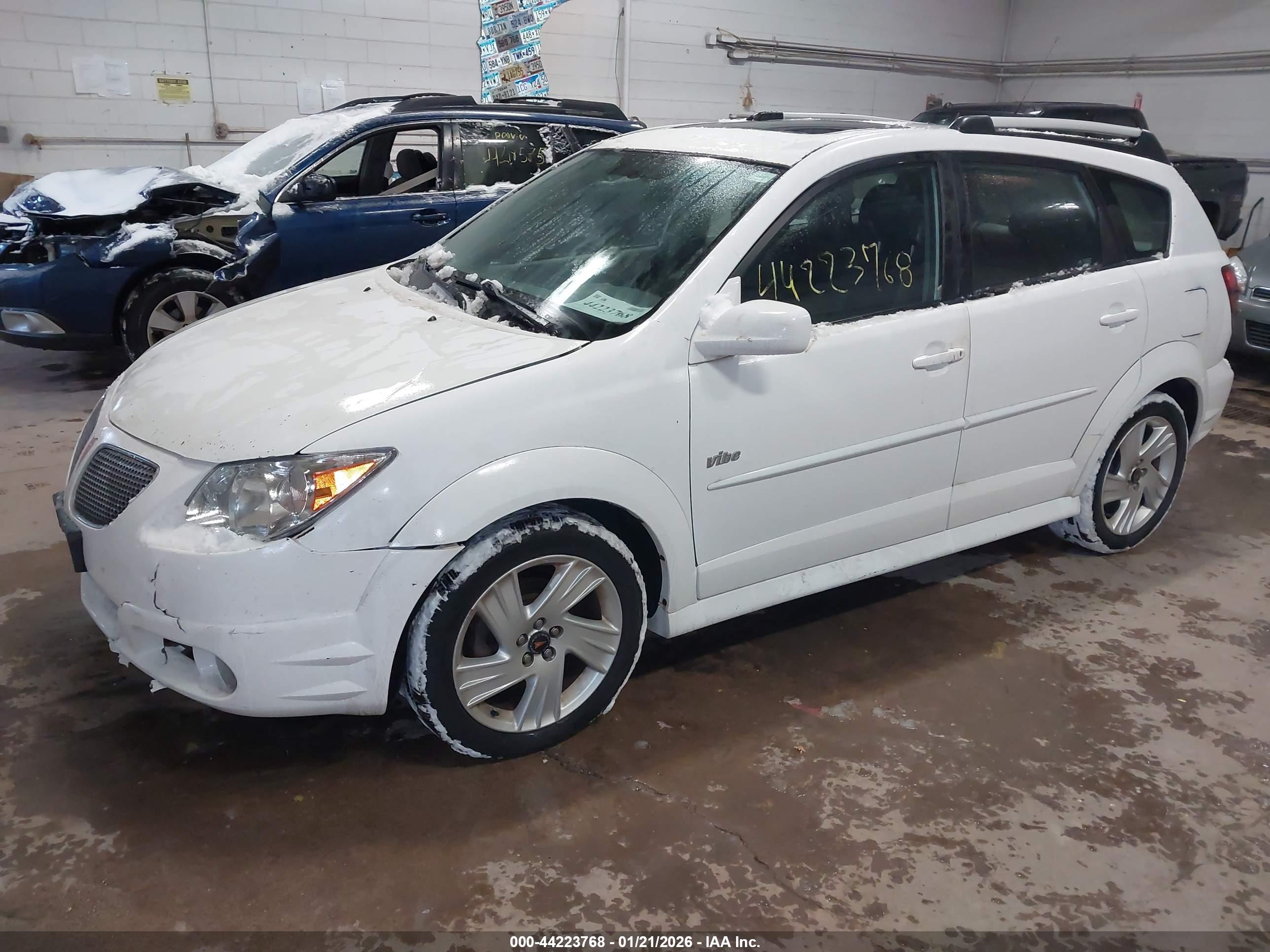 PONTIAC VIBE image 2