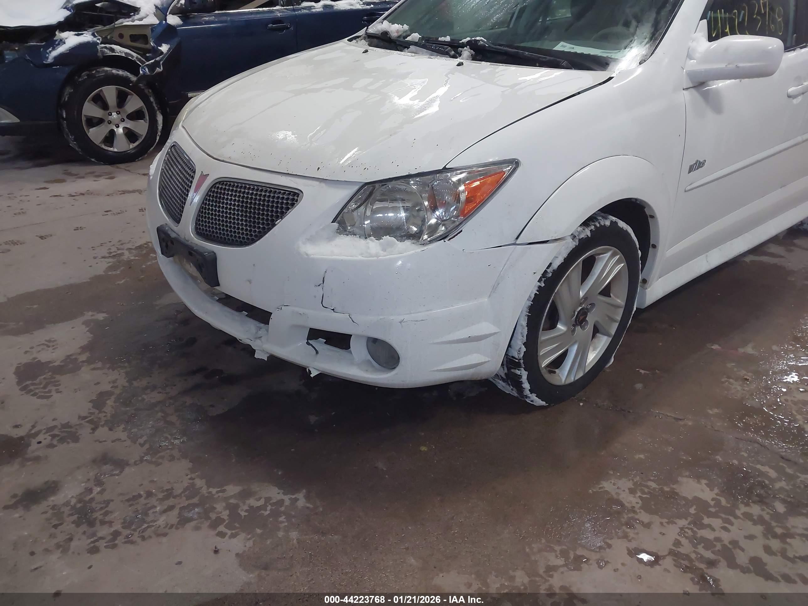 PONTIAC VIBE image 6