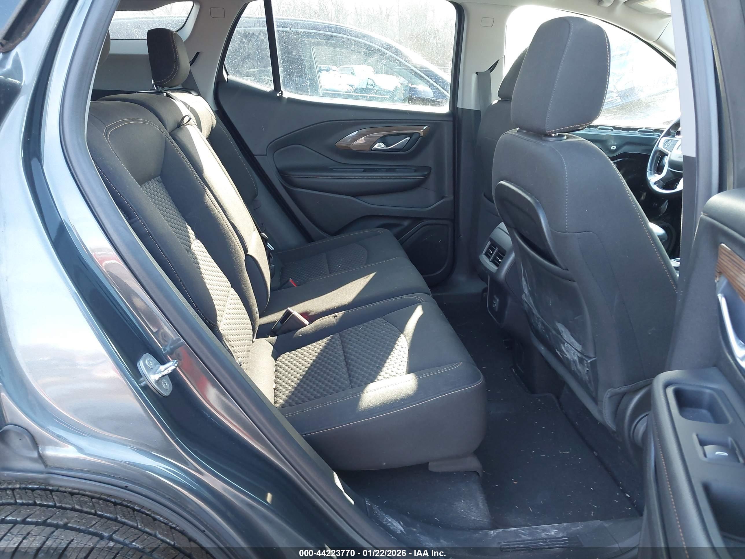 GMC TERRAIN image 8