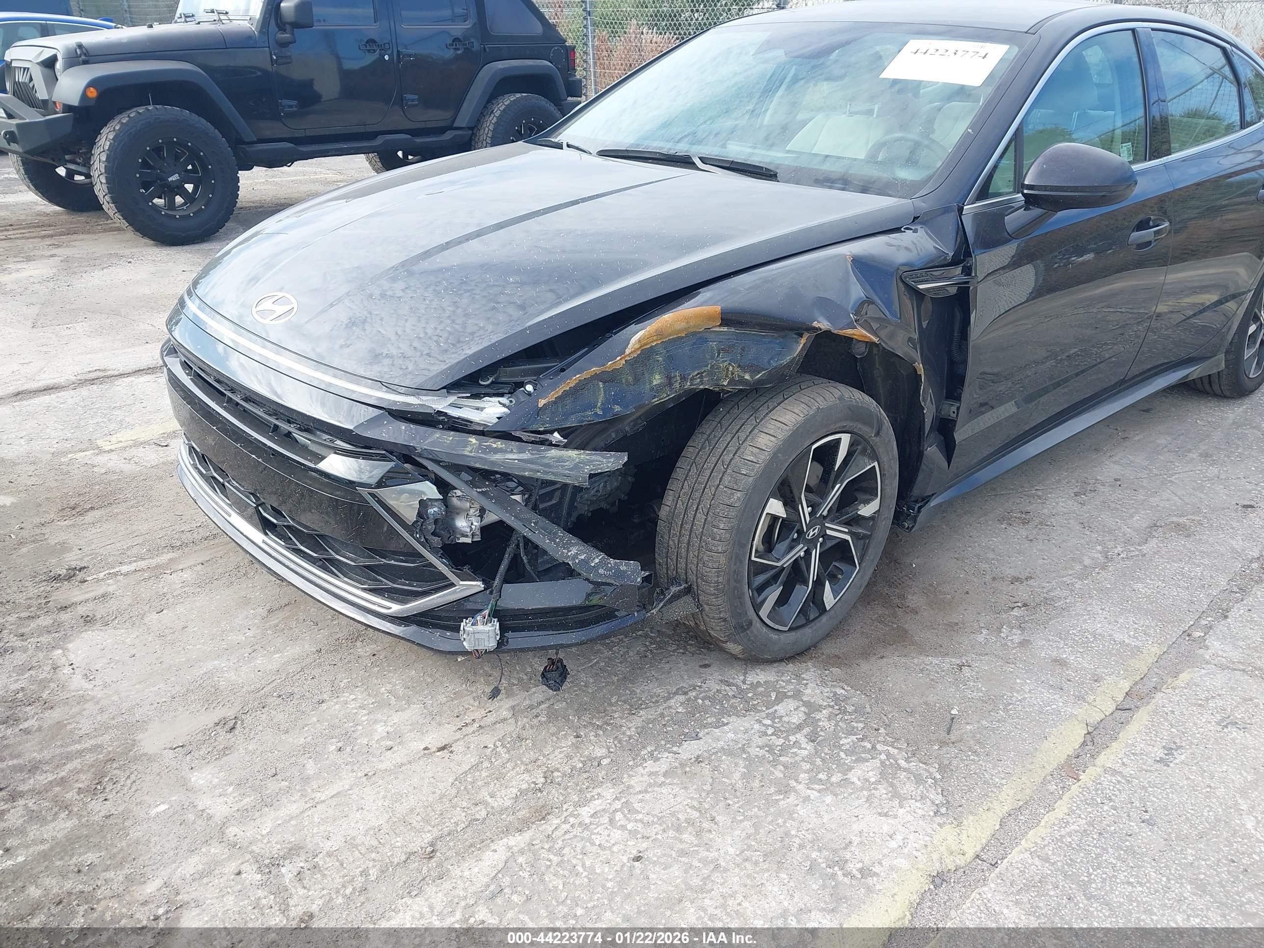 HYUNDAI SONATA image 6