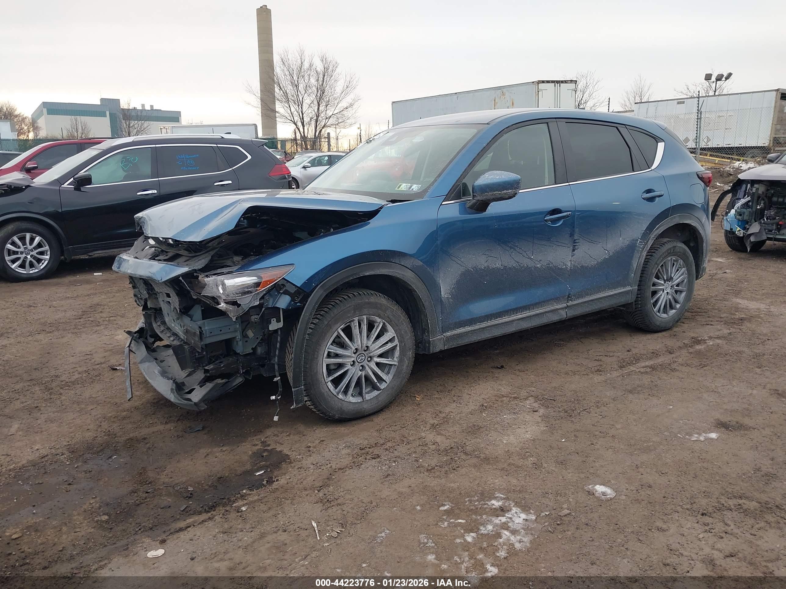 MAZDA CX-5 image 2