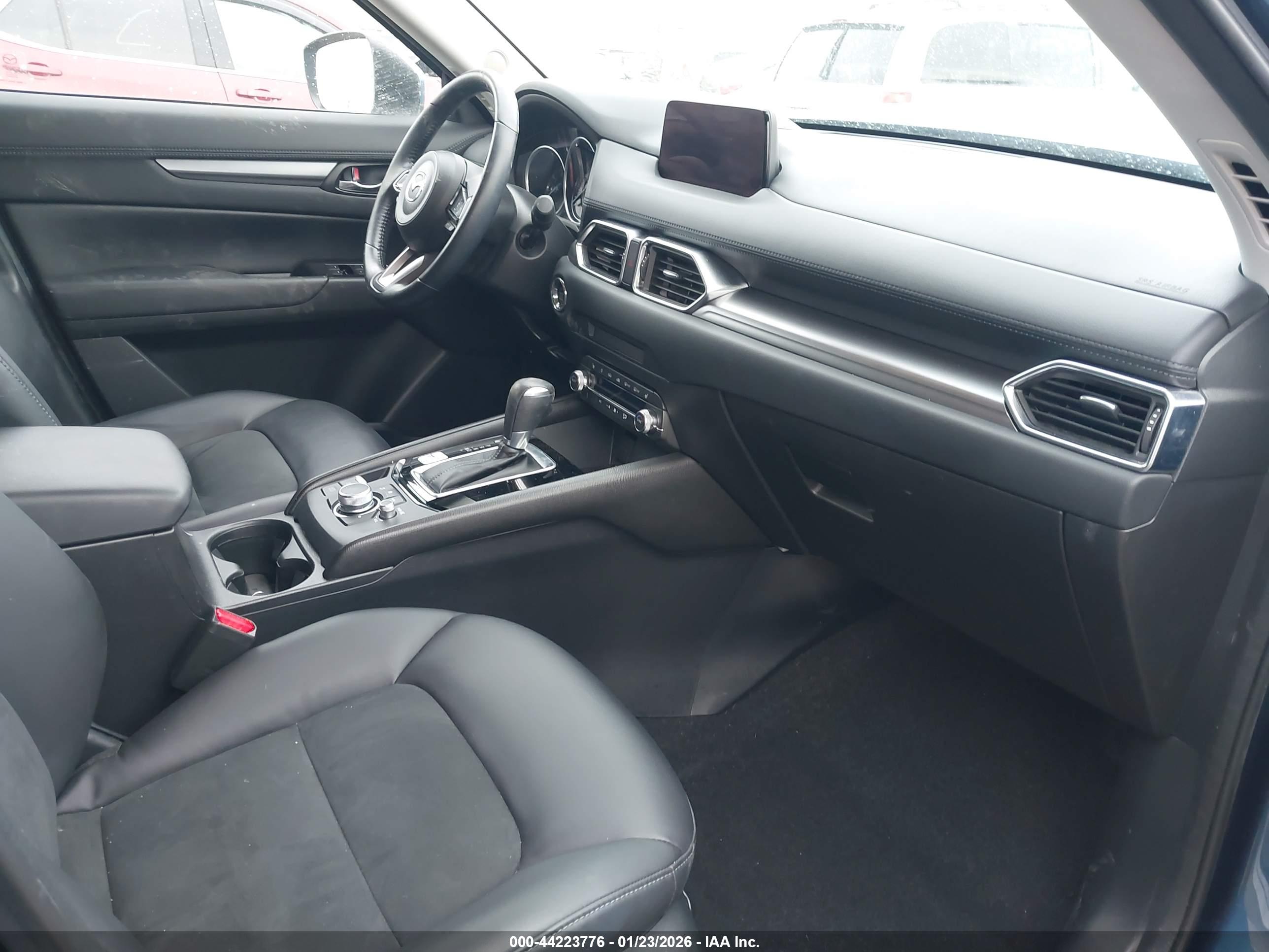 MAZDA CX-5 image 5