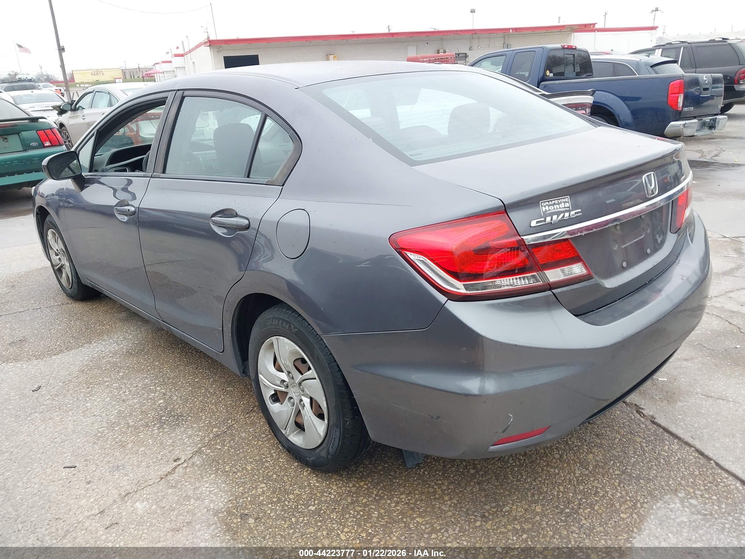 HONDA CIVIC image 3