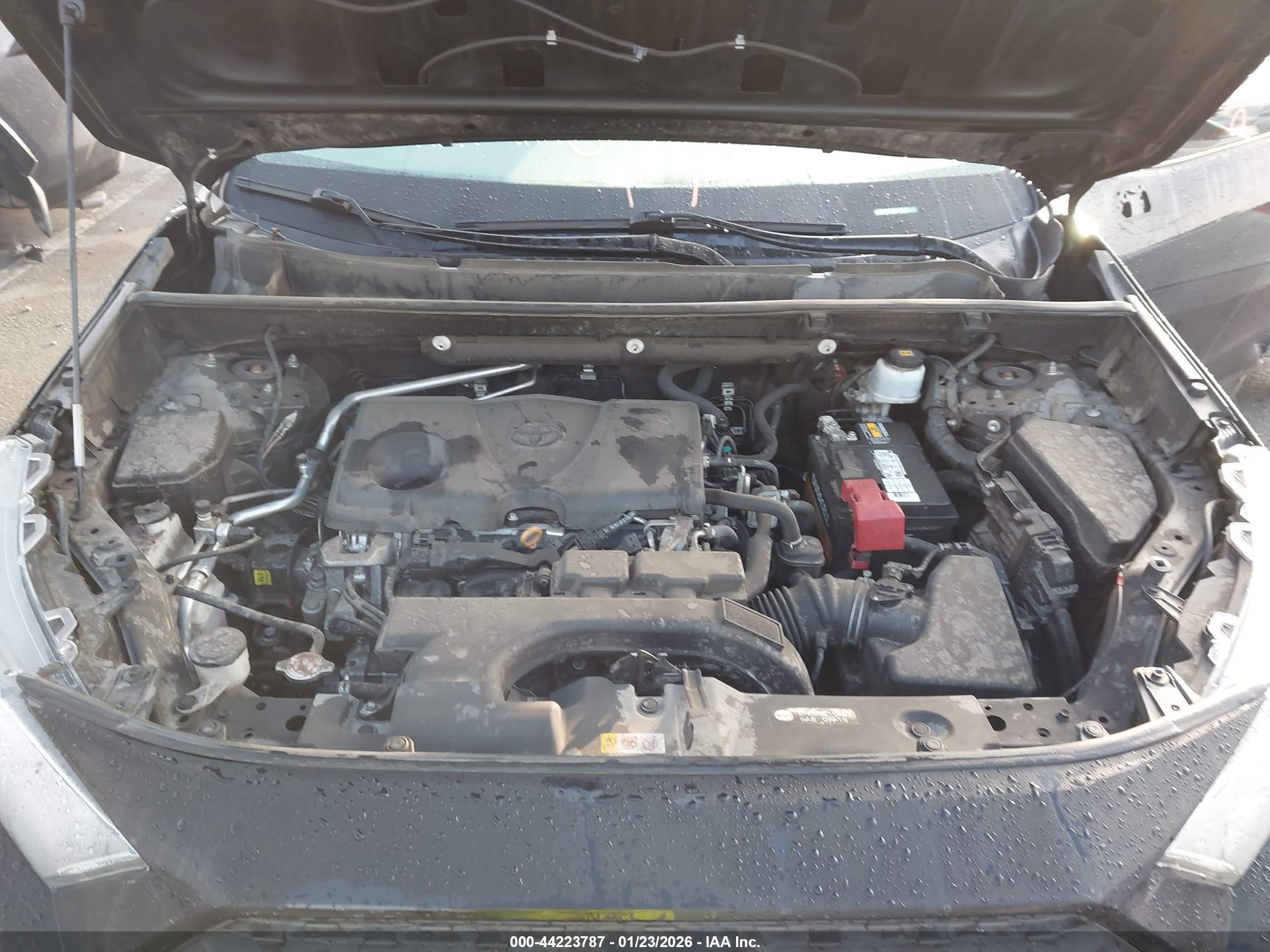 TOYOTA RAV4 image 10