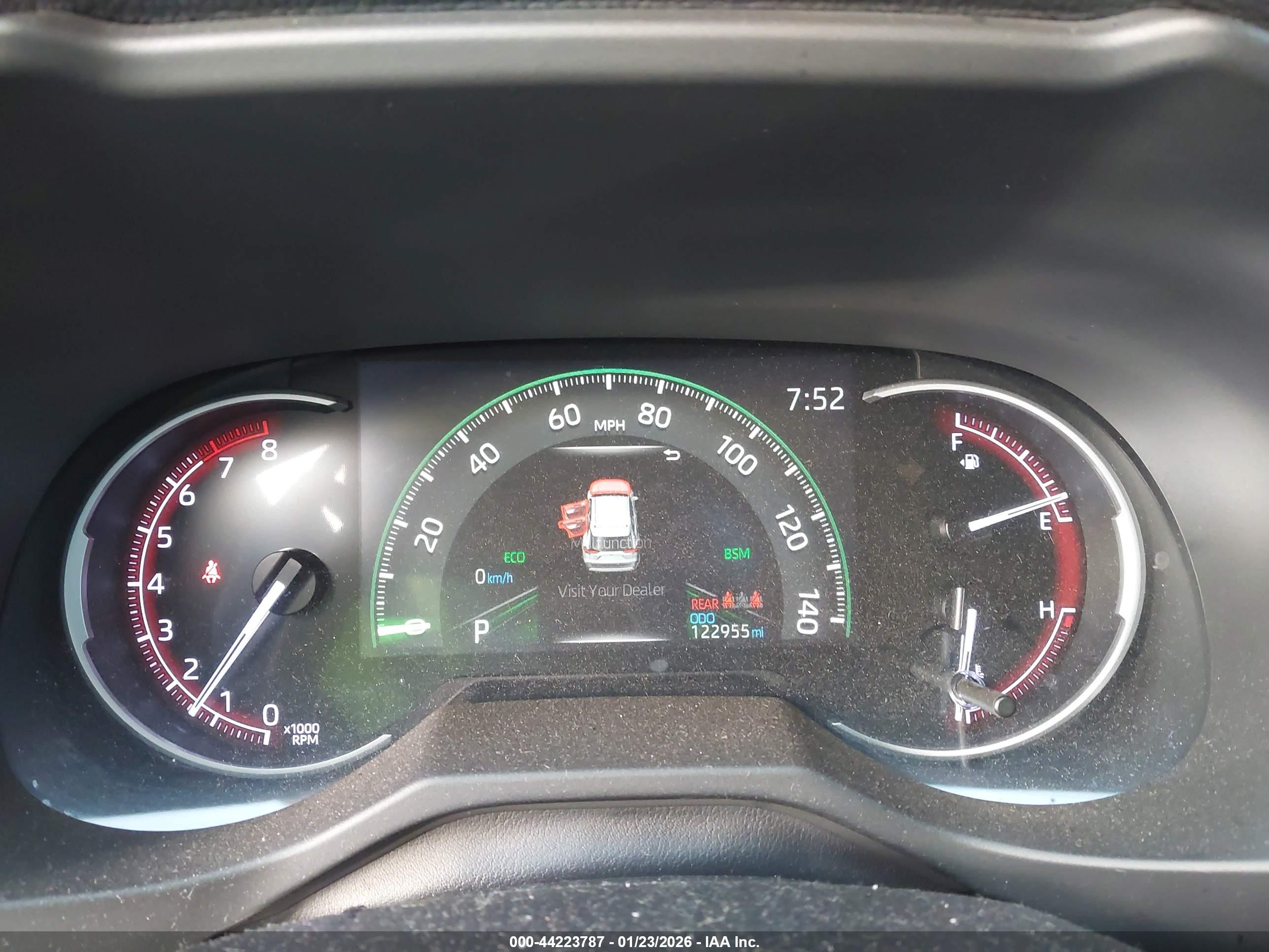 TOYOTA RAV4 image 7
