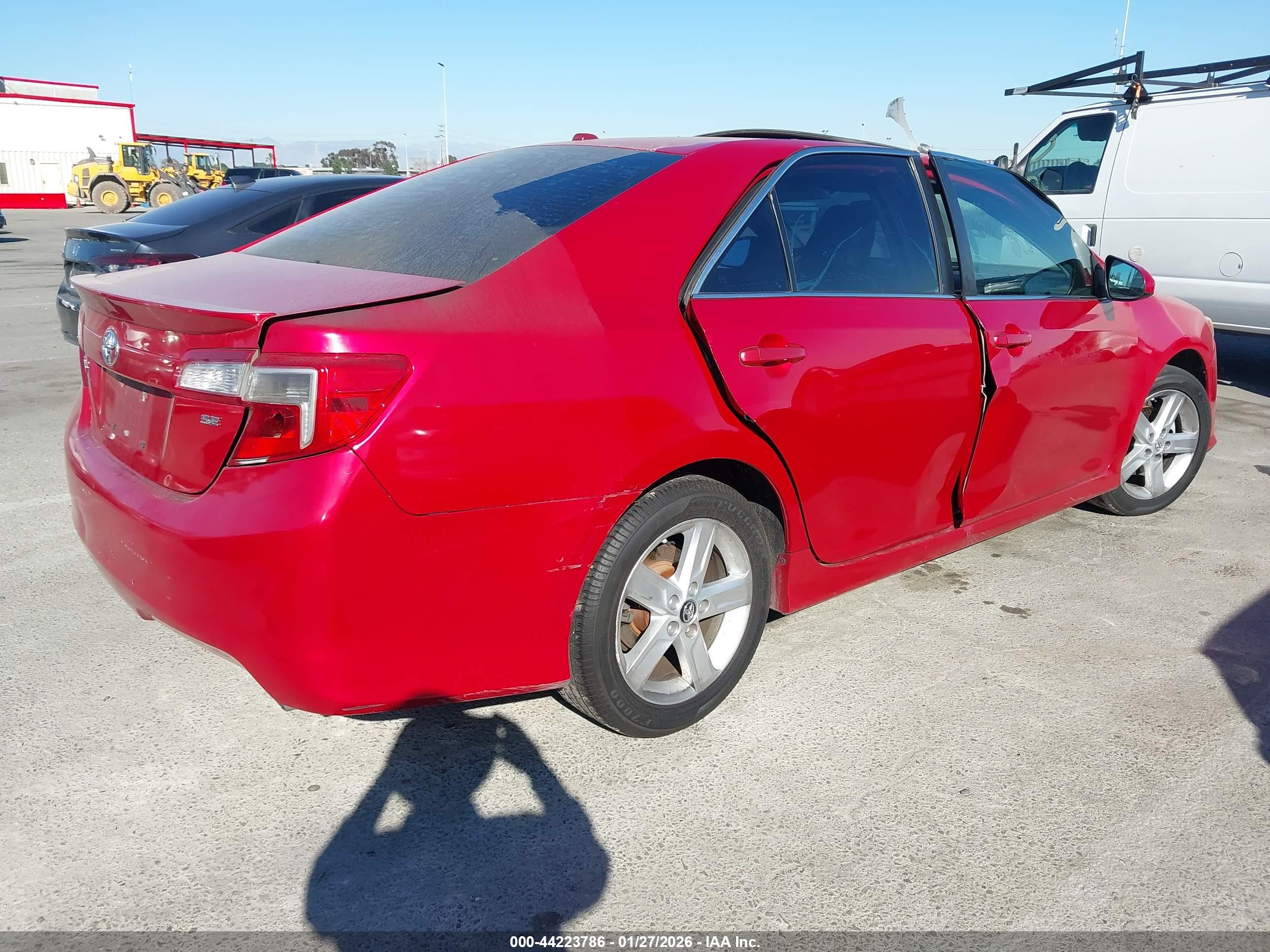 TOYOTA CAMRY image 4