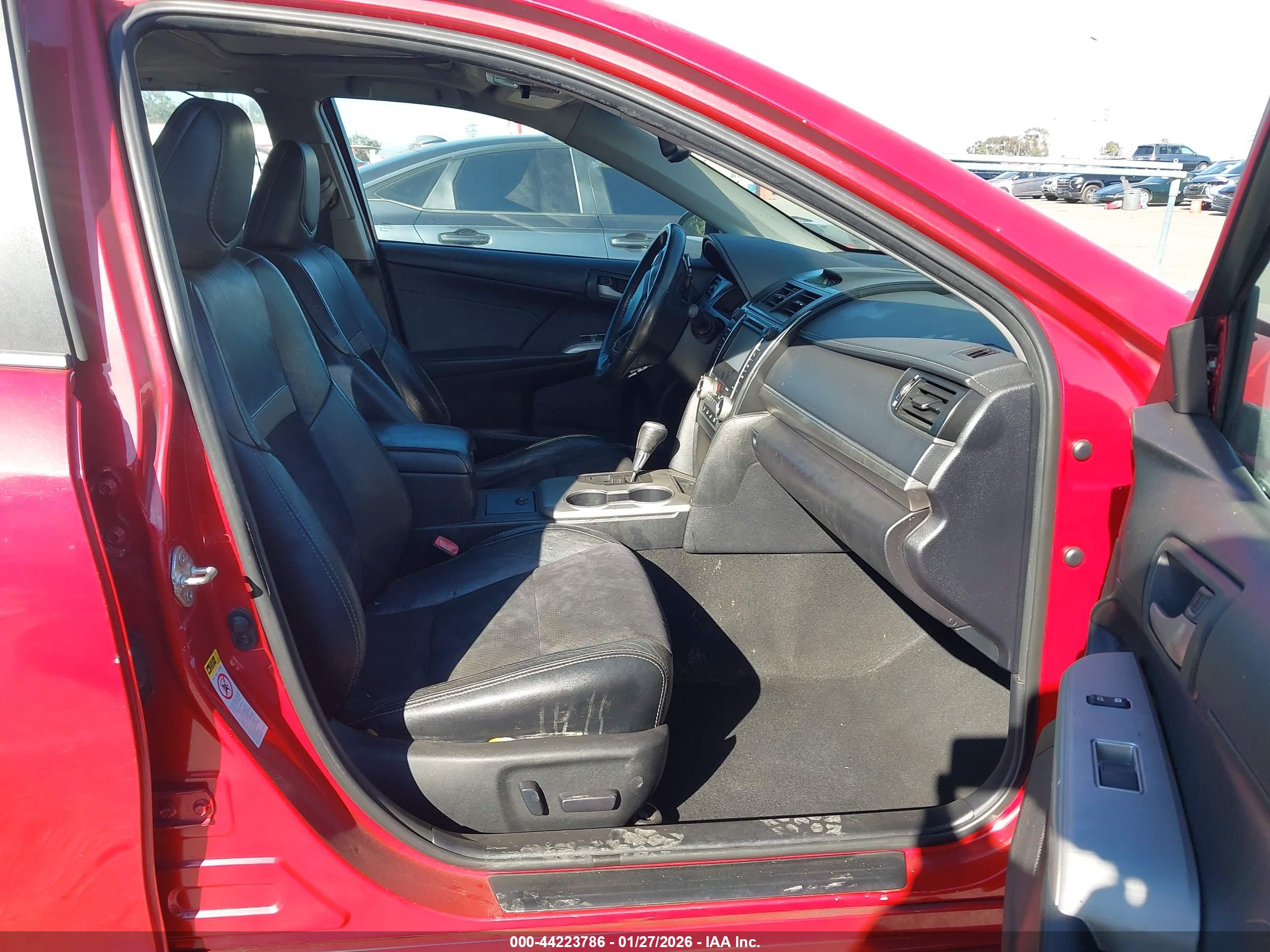 TOYOTA CAMRY image 5