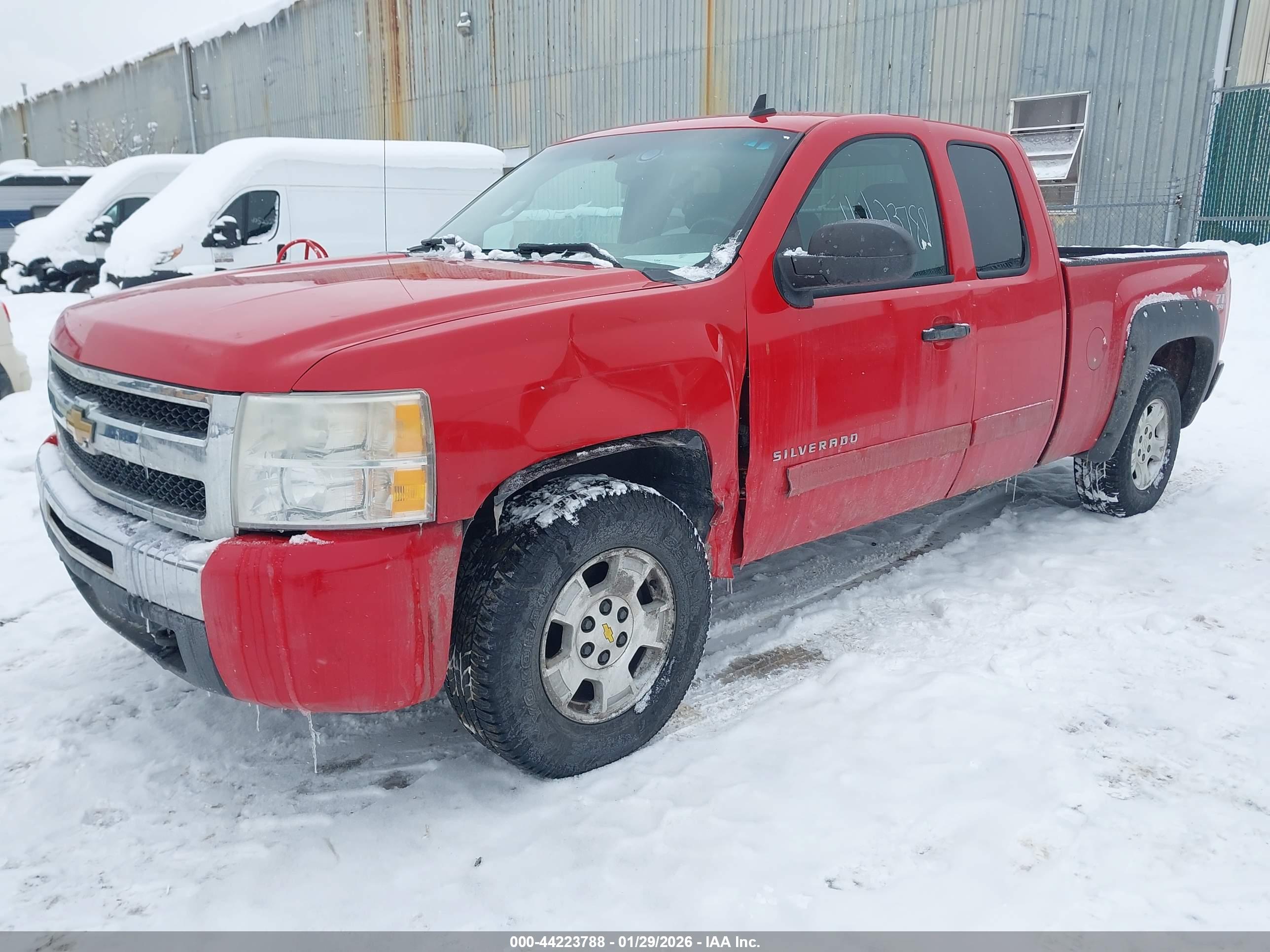 CHEVROLET SILVERADO image 2
