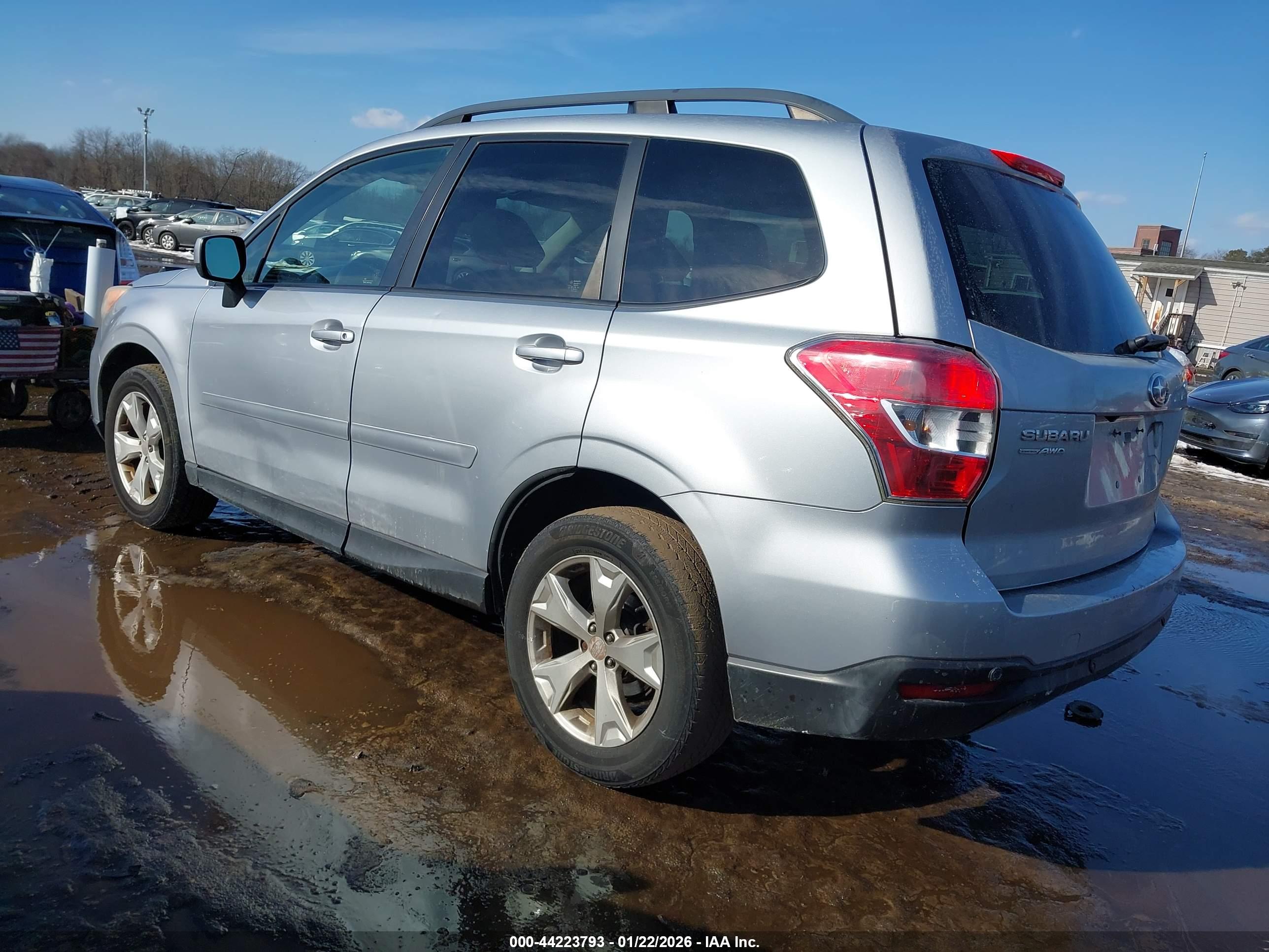 SUBARU FORESTER image 3