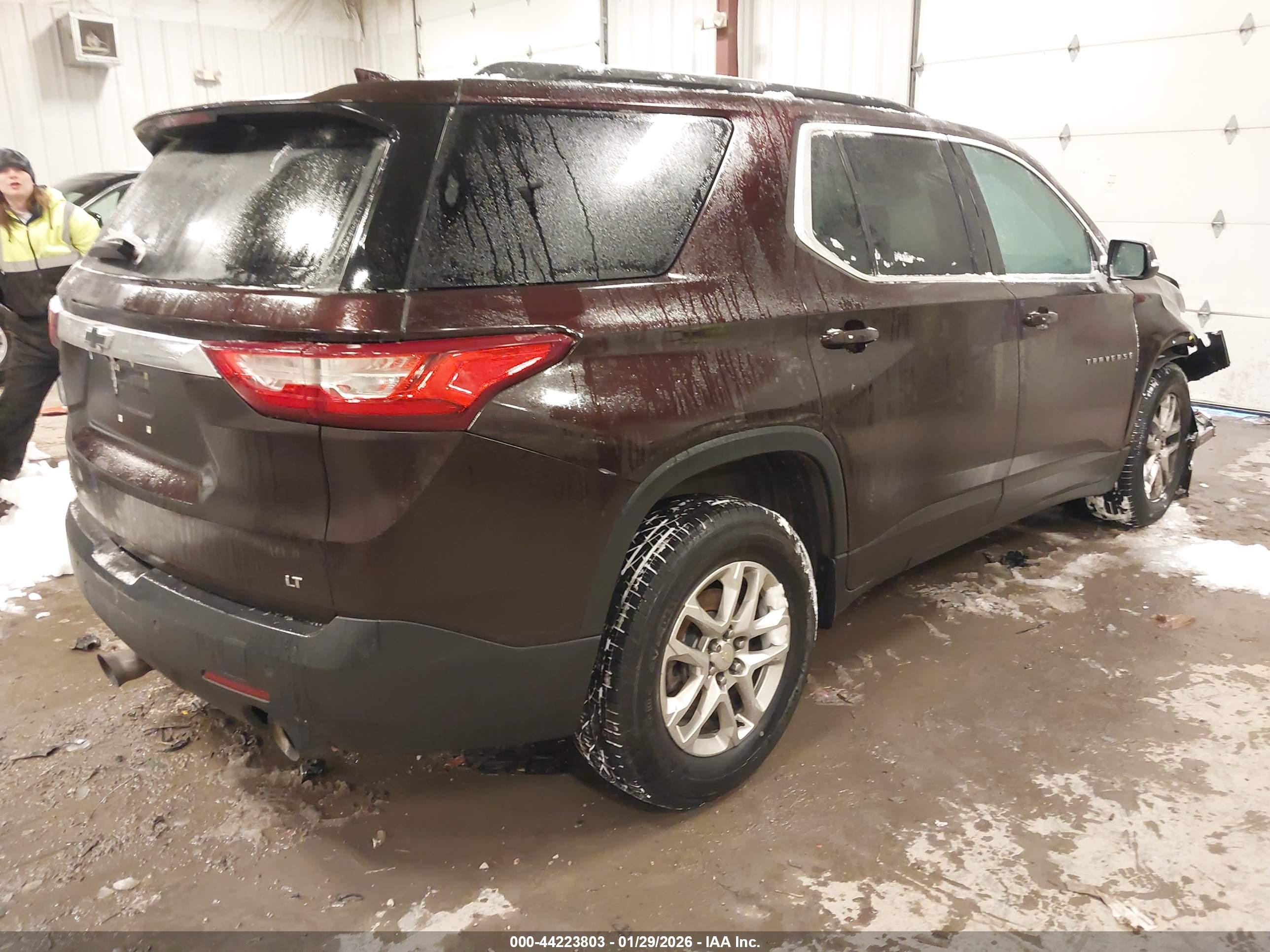 CHEVROLET TRAVERSE image 4