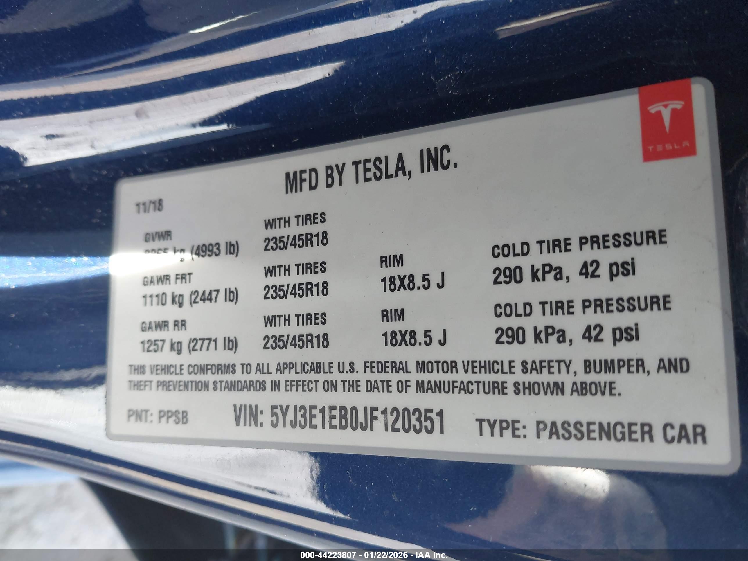 TESLA MODEL image 9