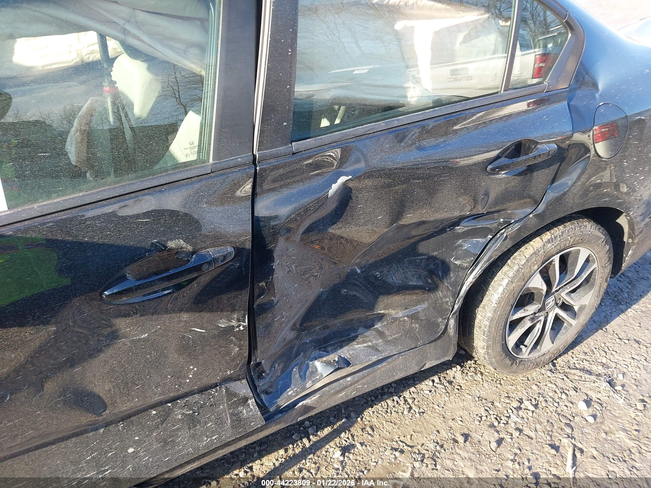 HONDA CIVIC image 6