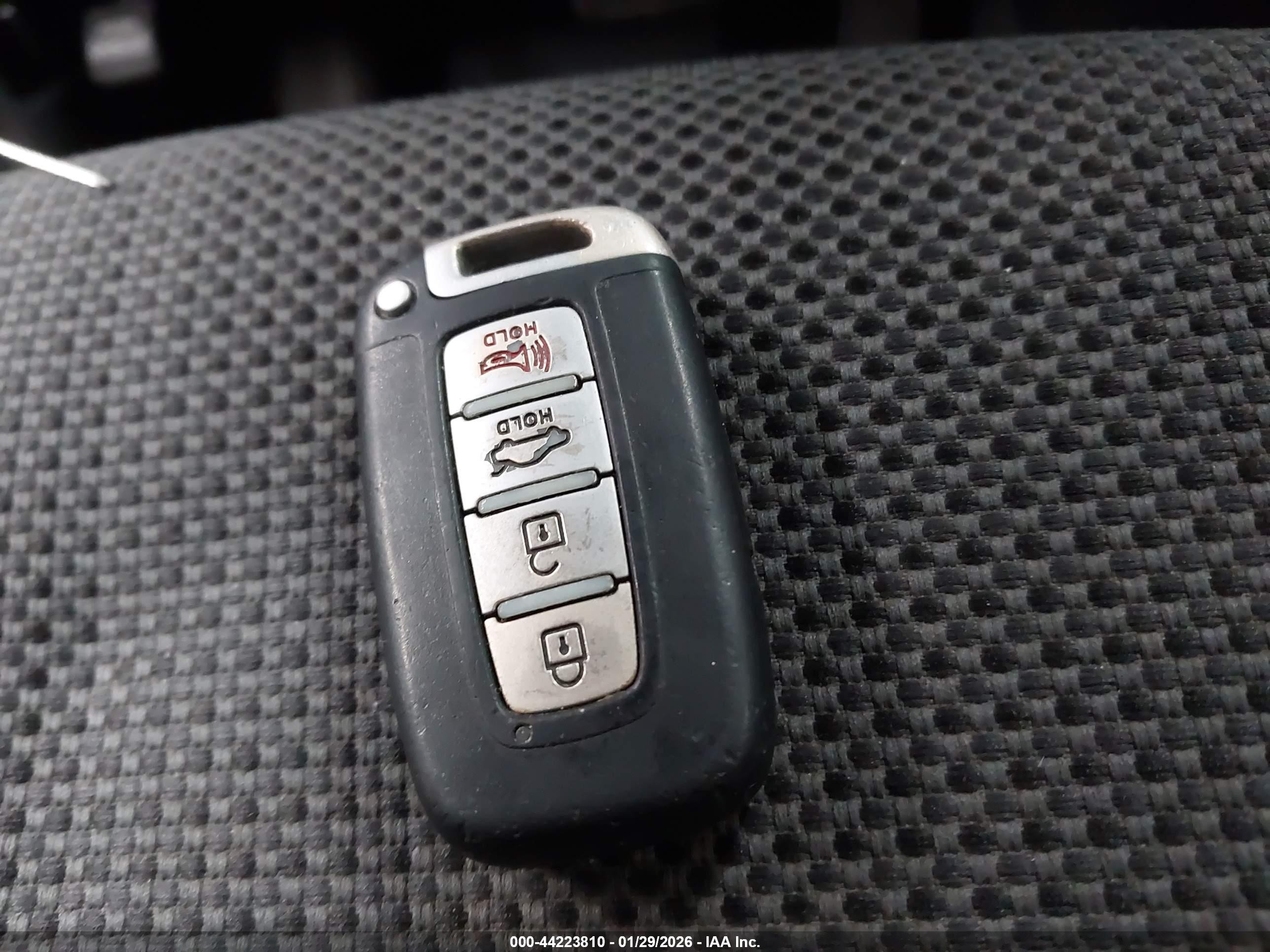 HYUNDAI SONATA image 11