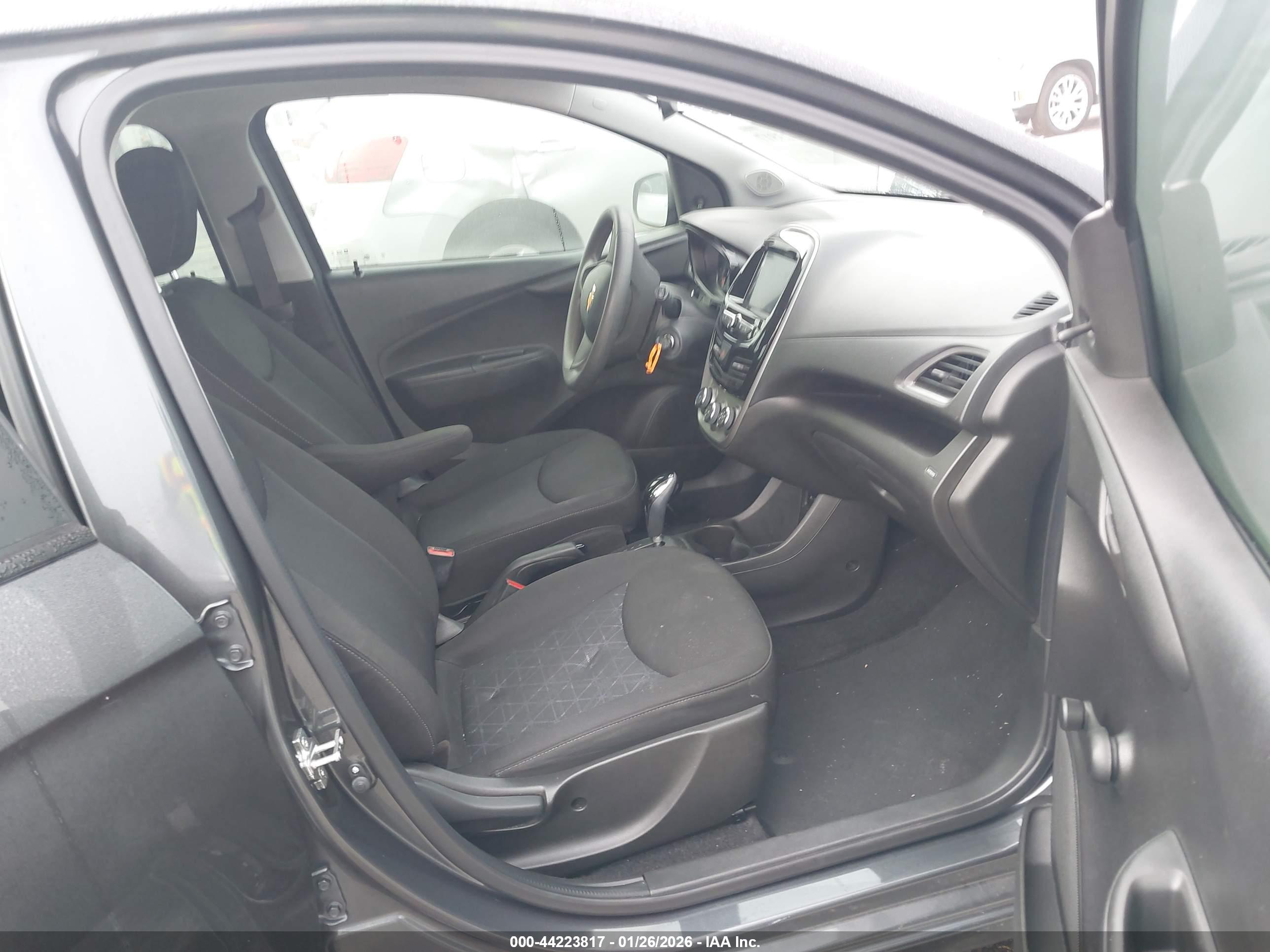 CHEVROLET SPARK image 5