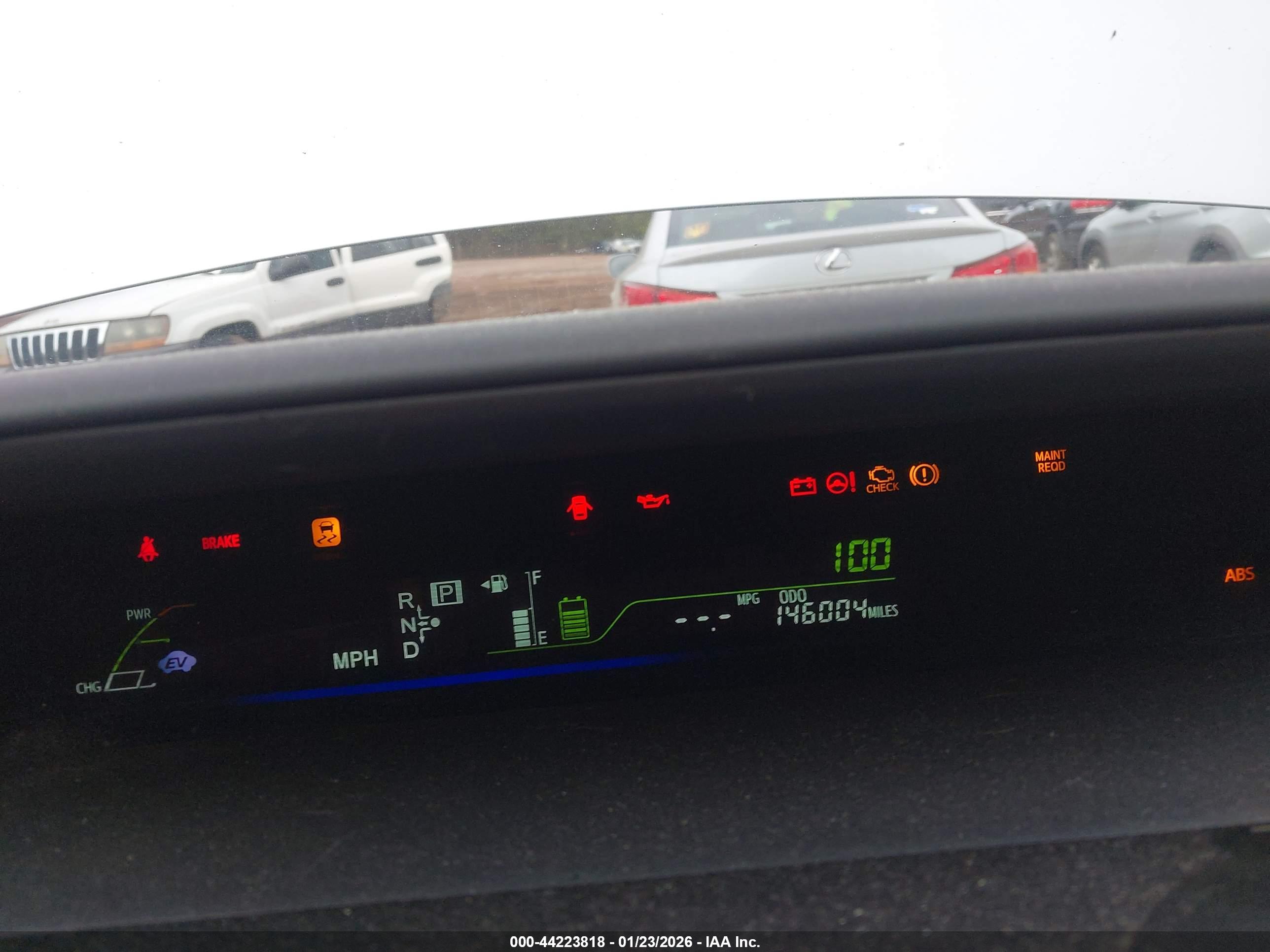 TOYOTA PRIUS image 7