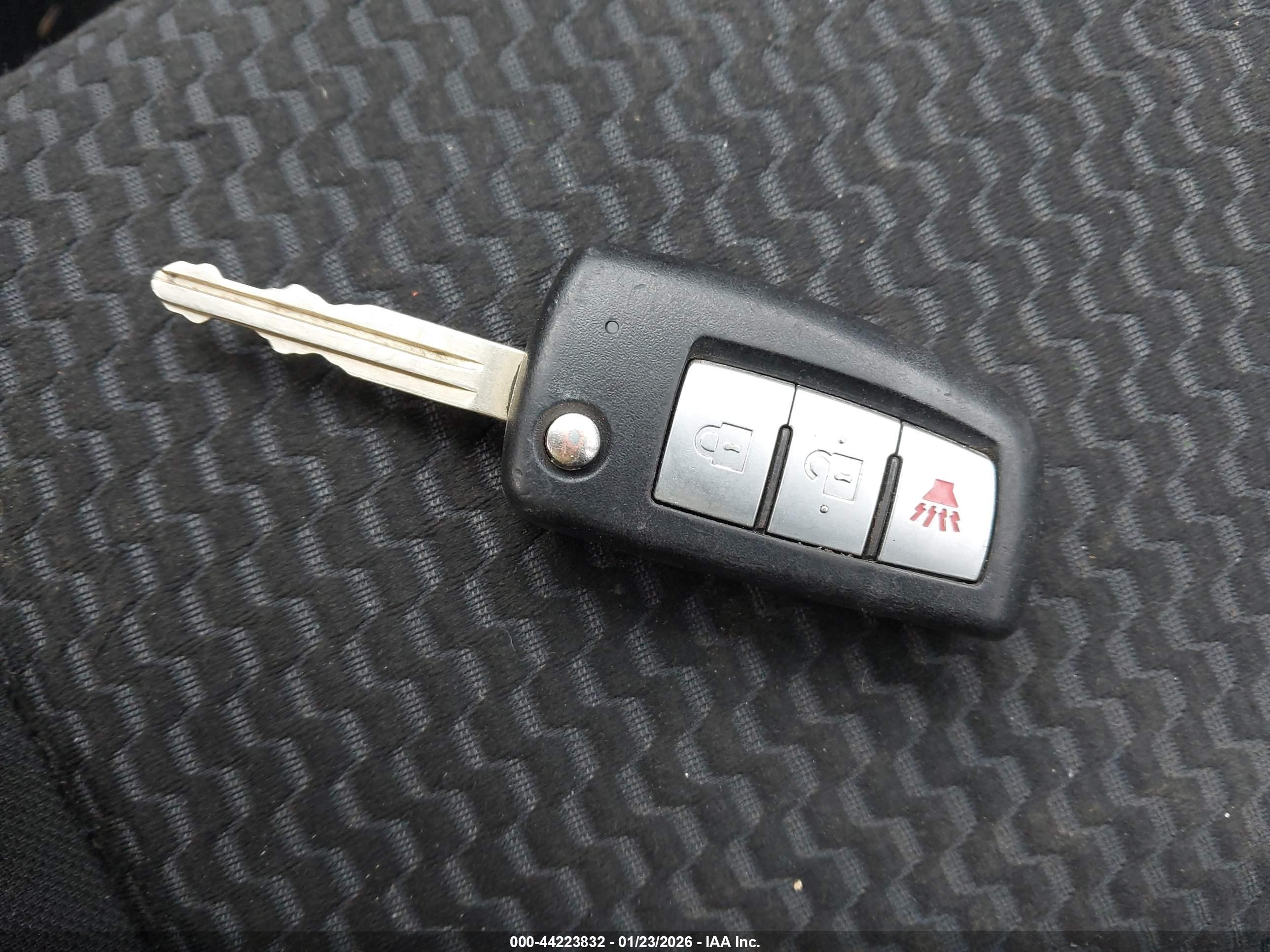 NISSAN ROGUE image 11