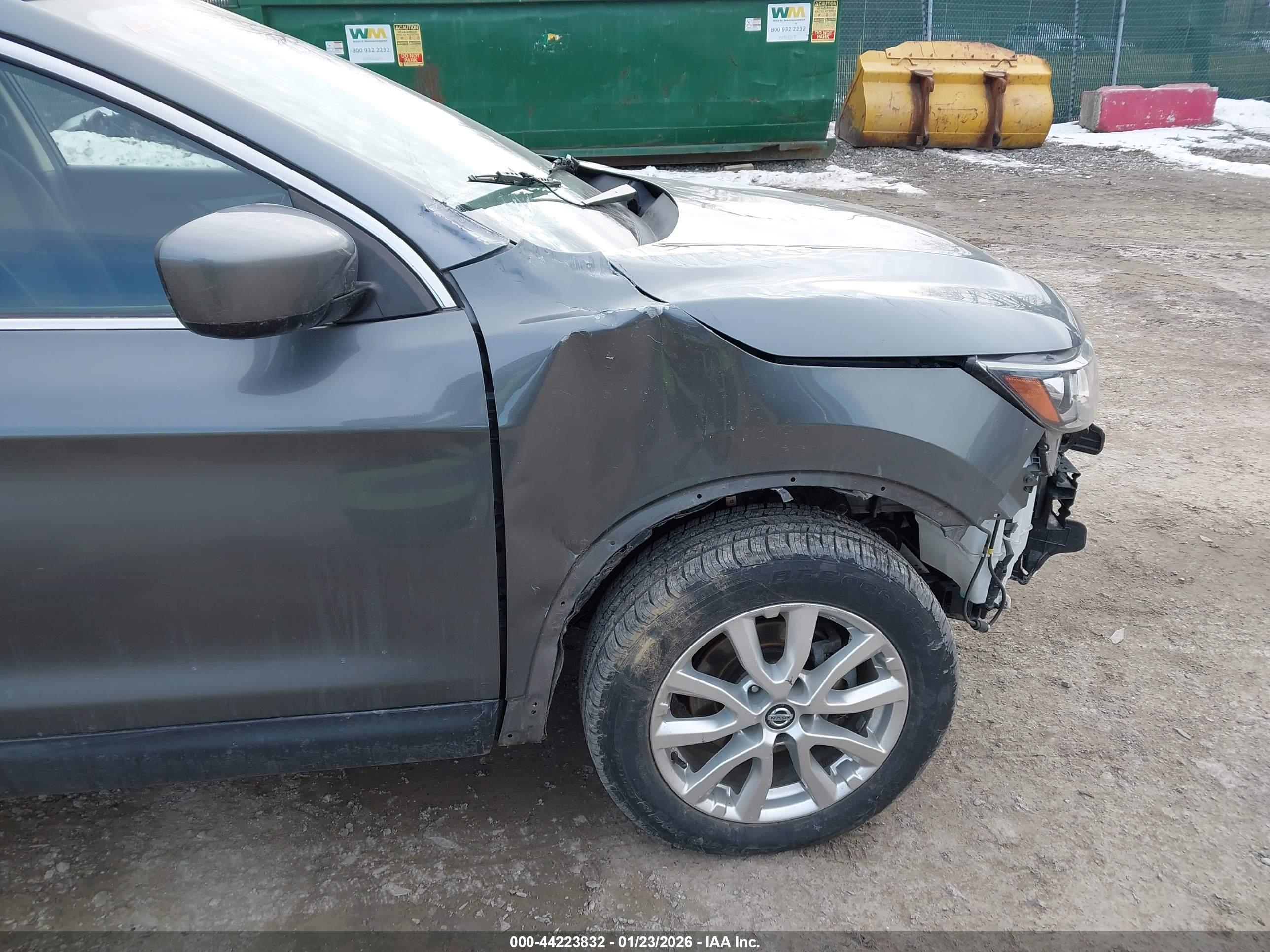 NISSAN ROGUE image 6
