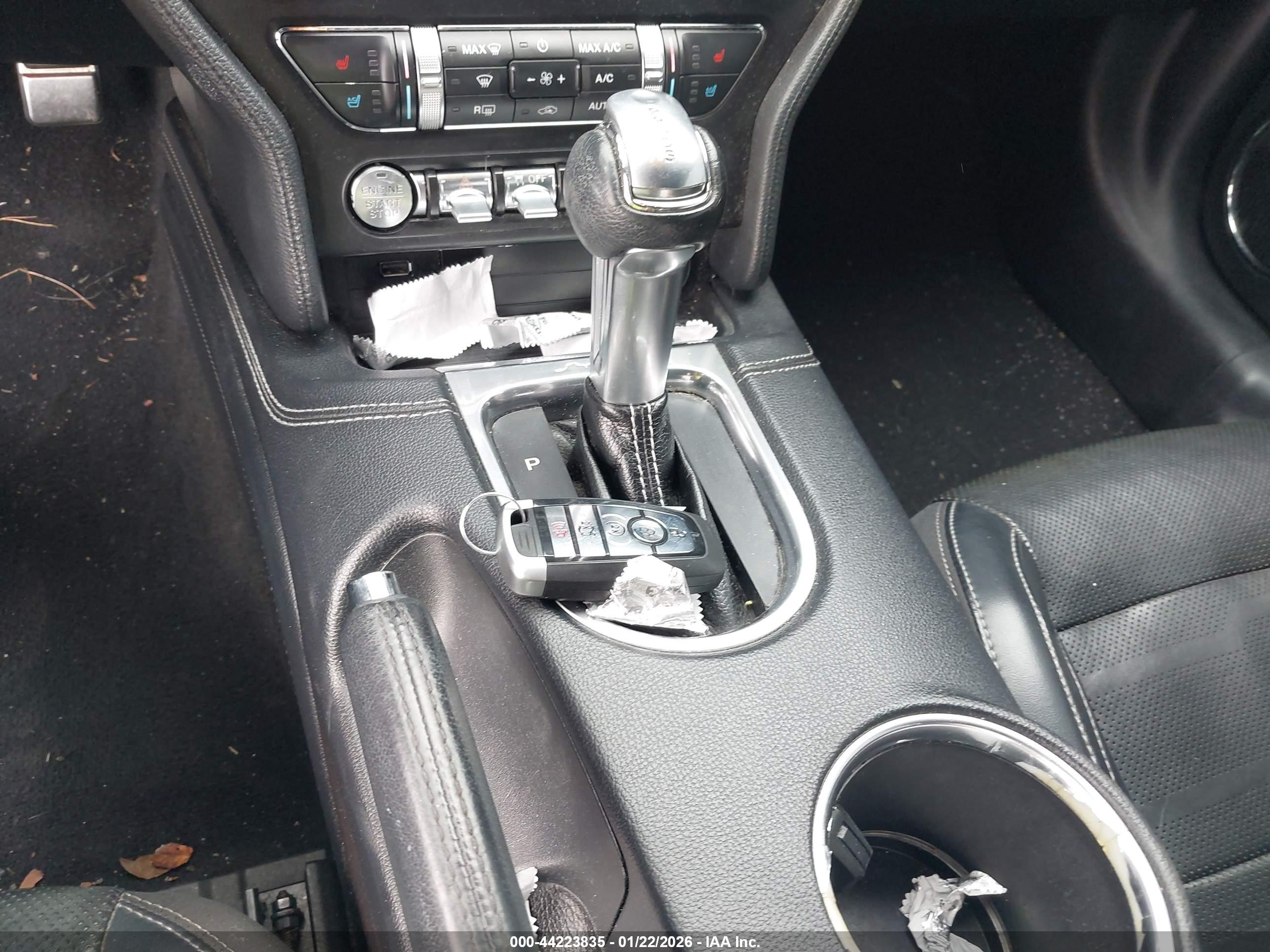 FORD MUSTANG image 11