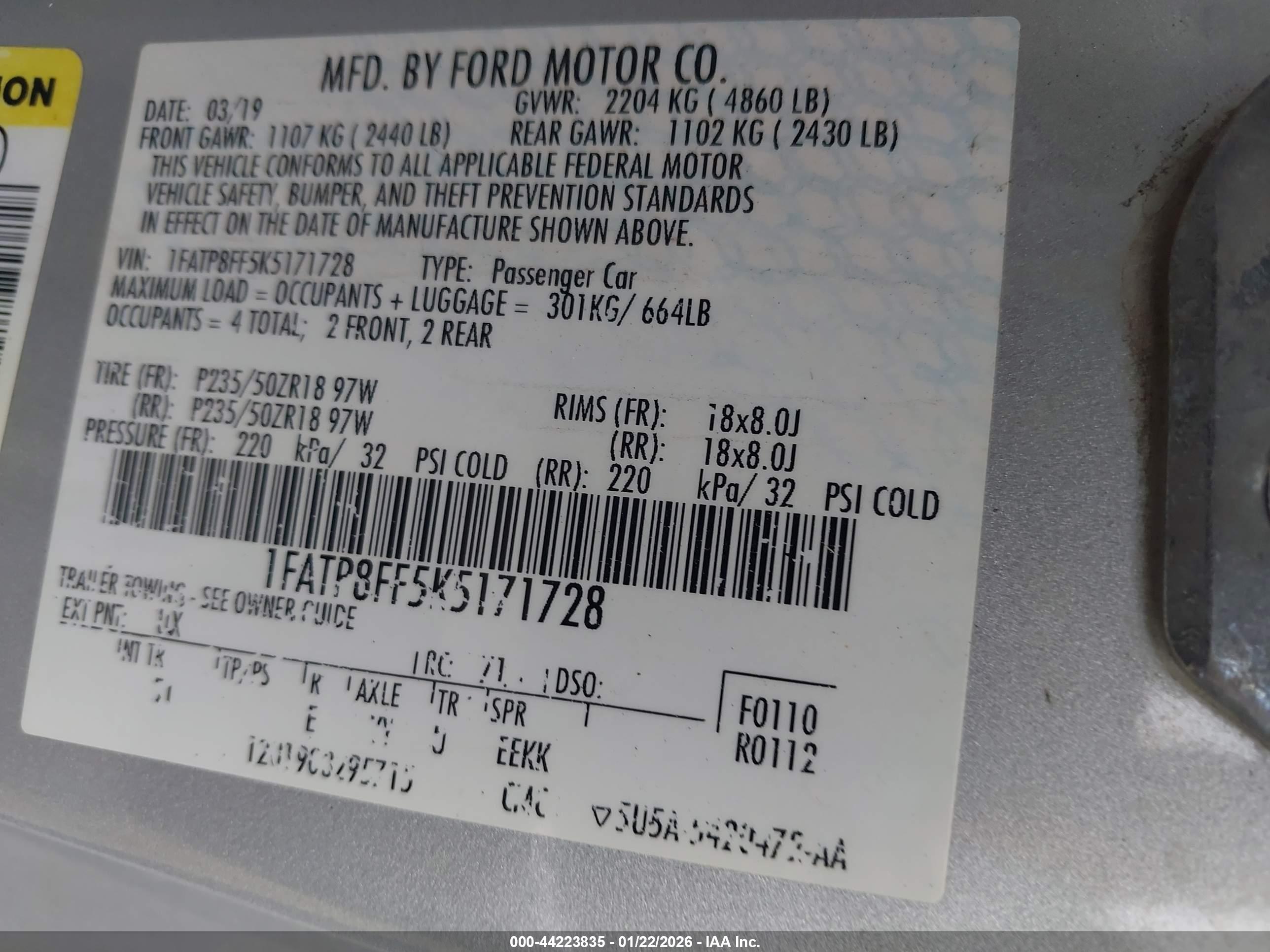 FORD MUSTANG image 9