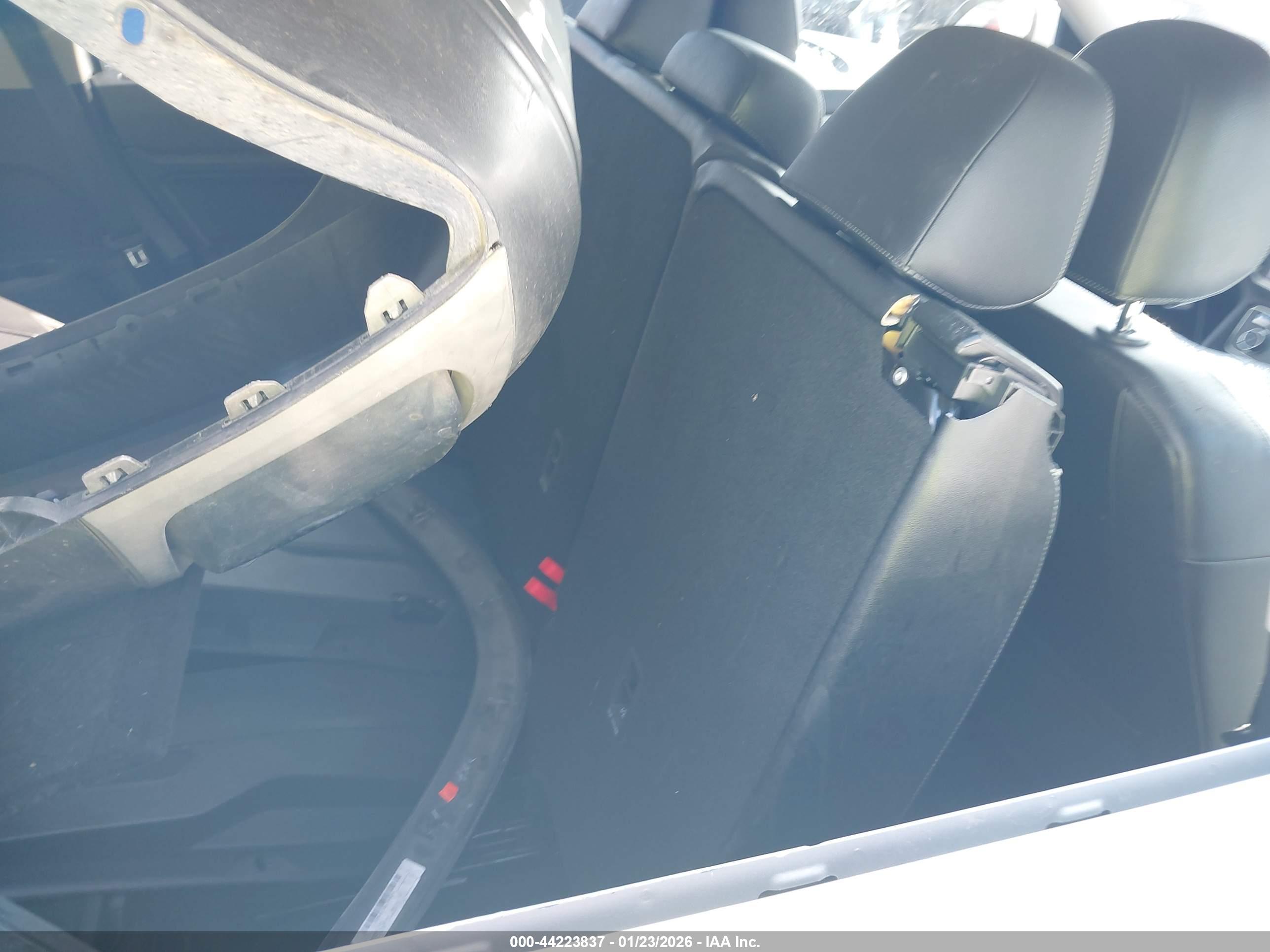 VOLKSWAGEN ATLAS image 8