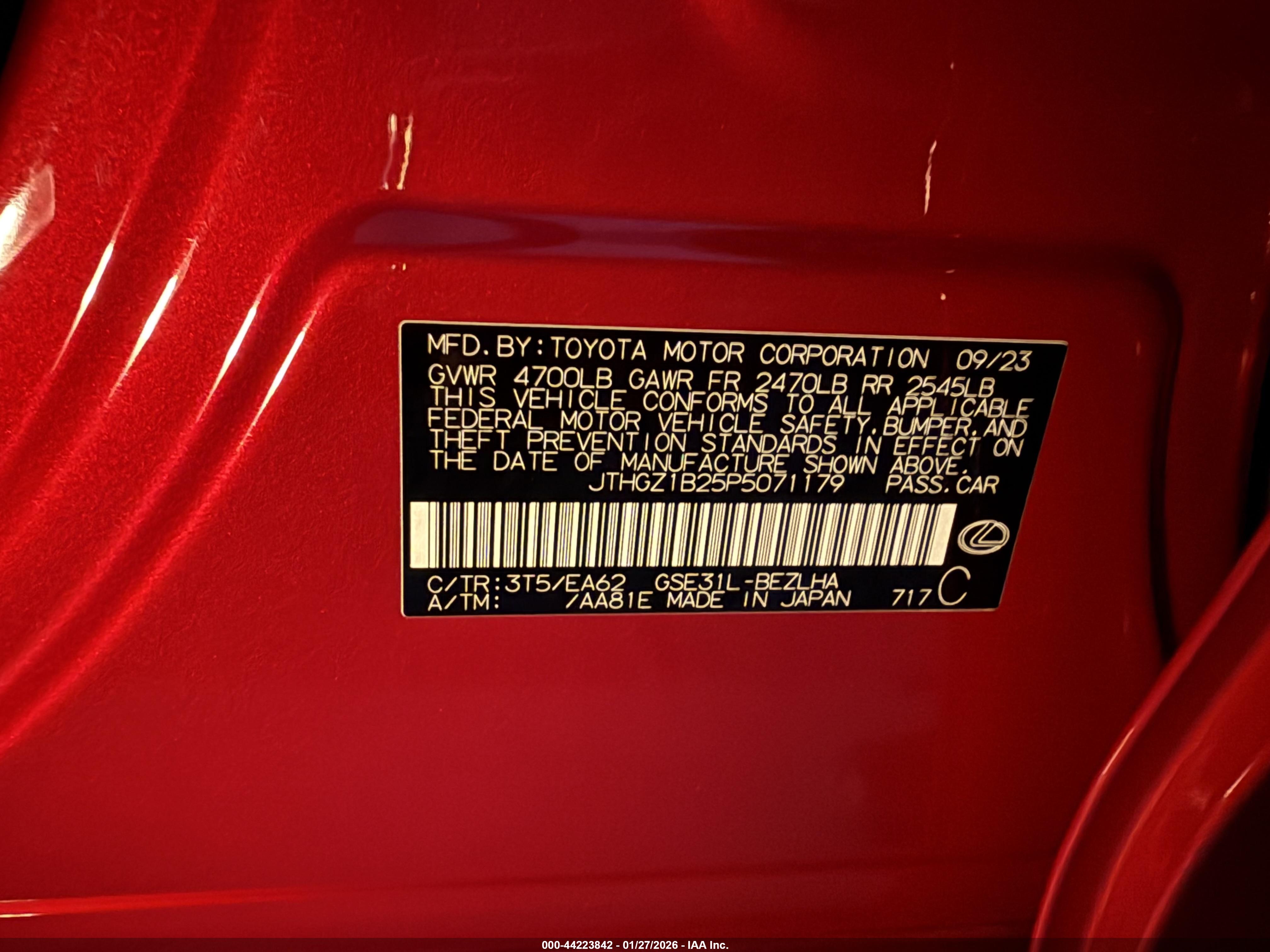 LEXUS IS image 9