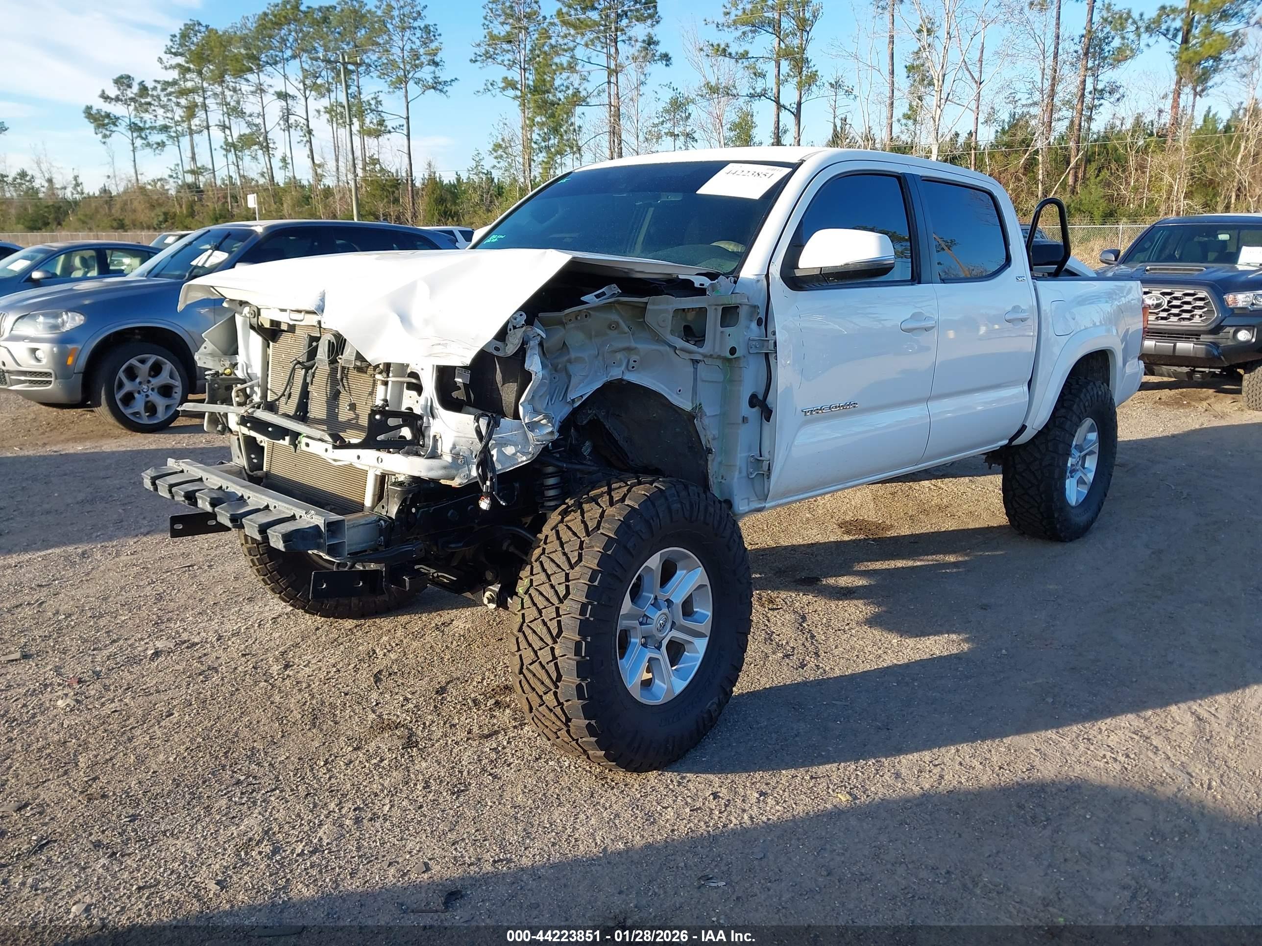 TOYOTA TACOMA image 2