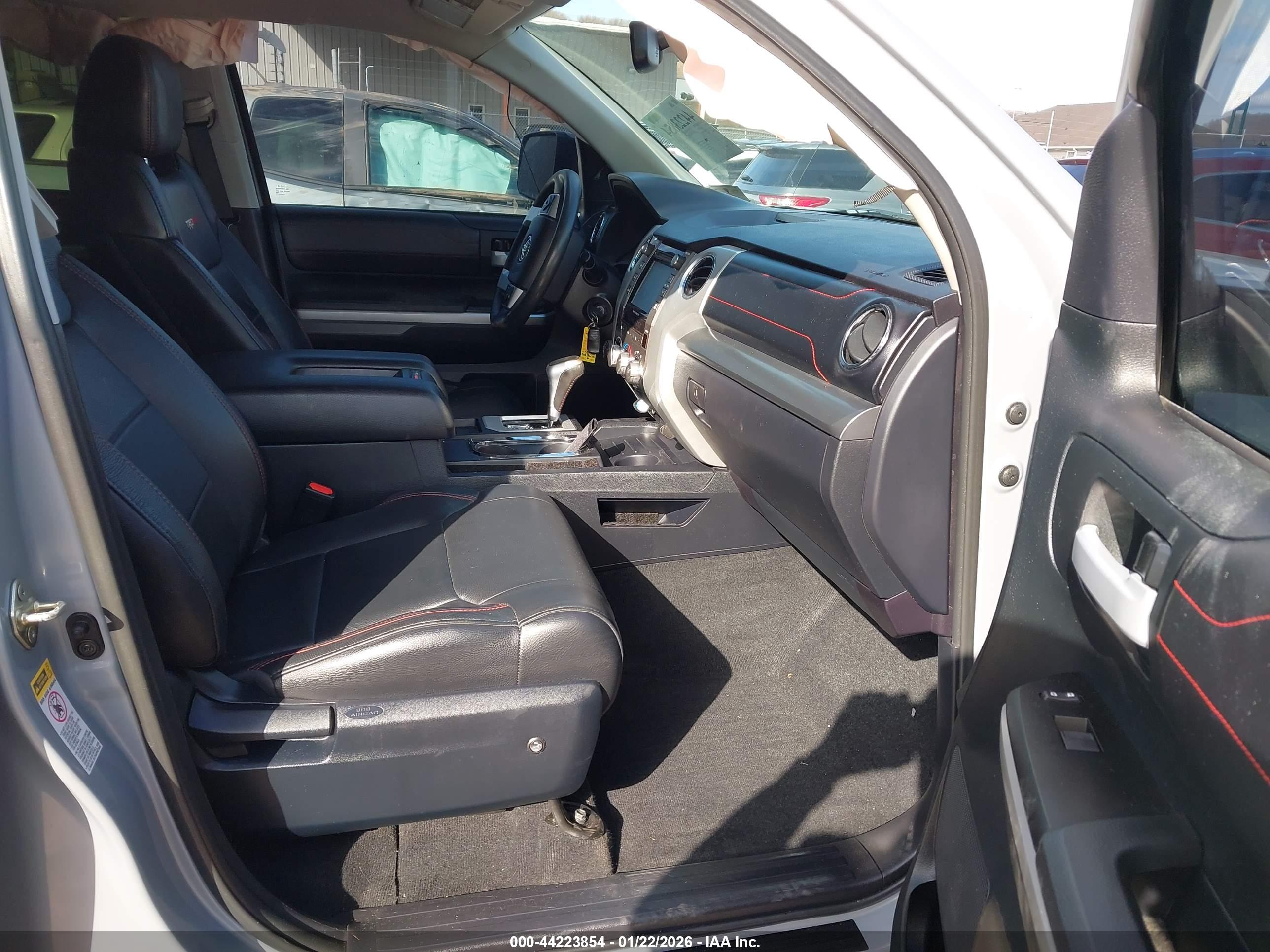 TOYOTA TUNDRA image 5