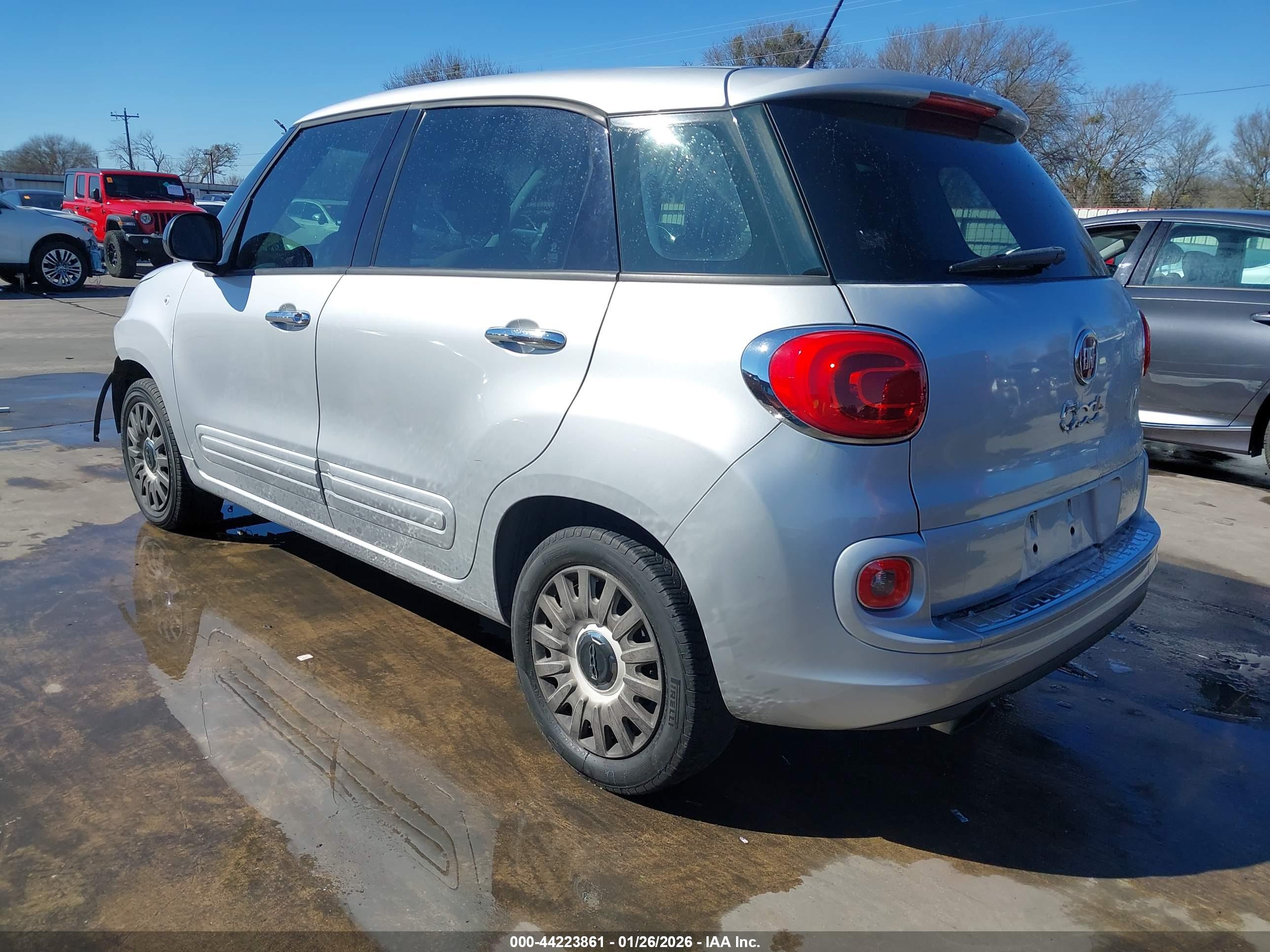 FIAT 500L image 3