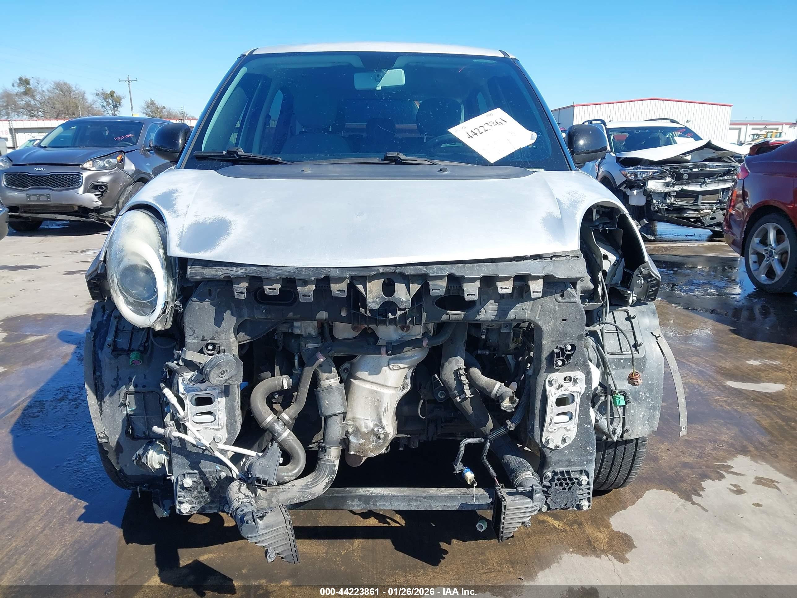 FIAT 500L image 6