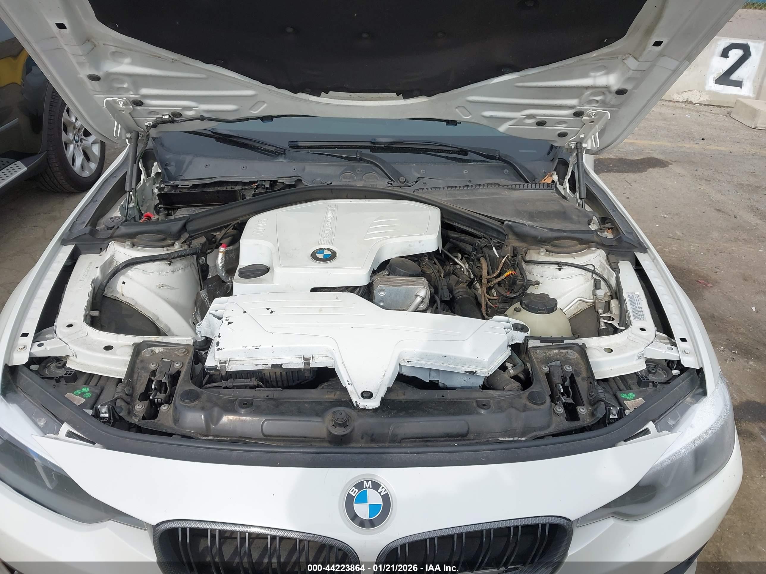 BMW 328I image 10