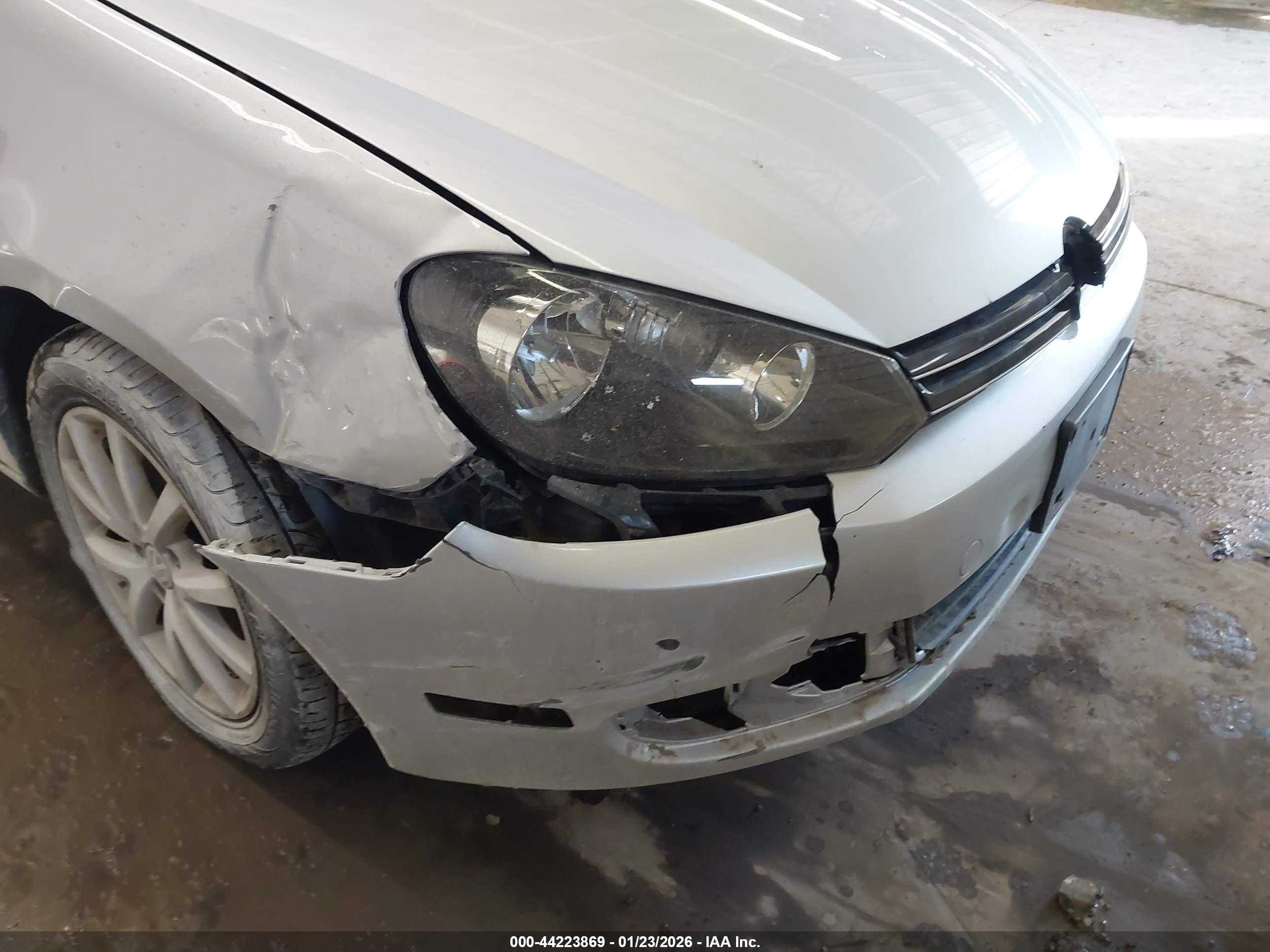 VOLKSWAGEN JETTA image 6