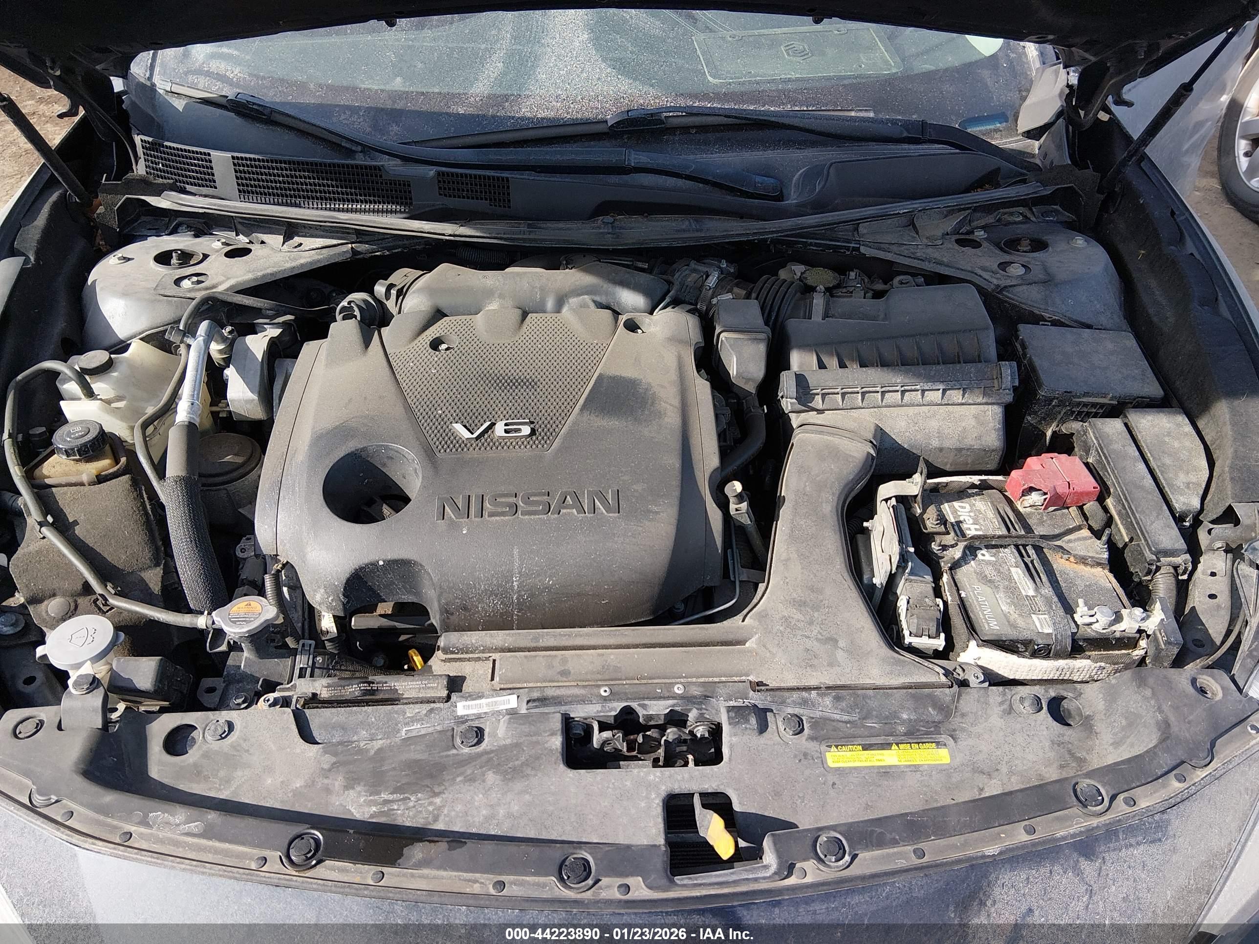 NISSAN MAXIMA image 10