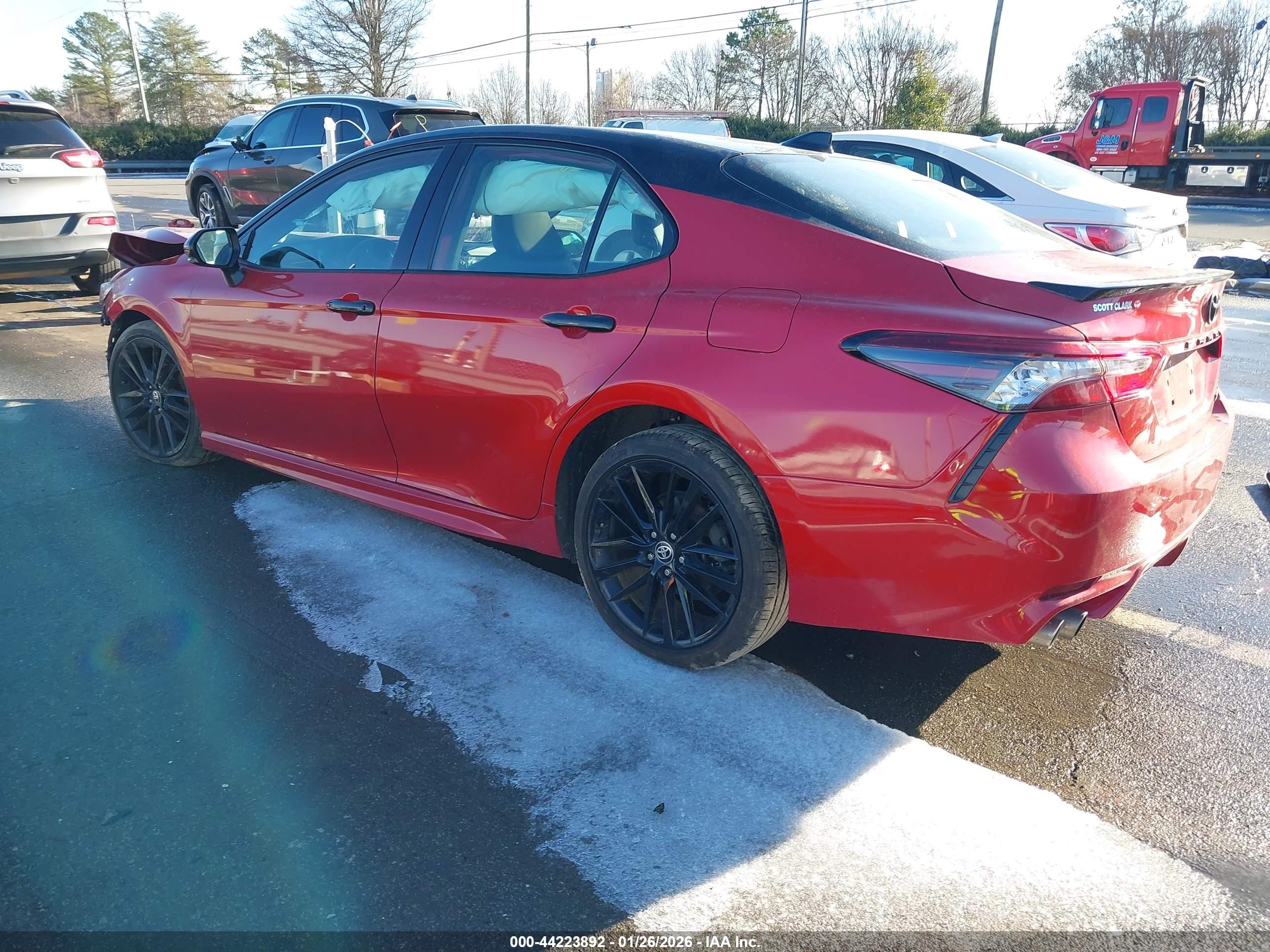 TOYOTA CAMRY image 3
