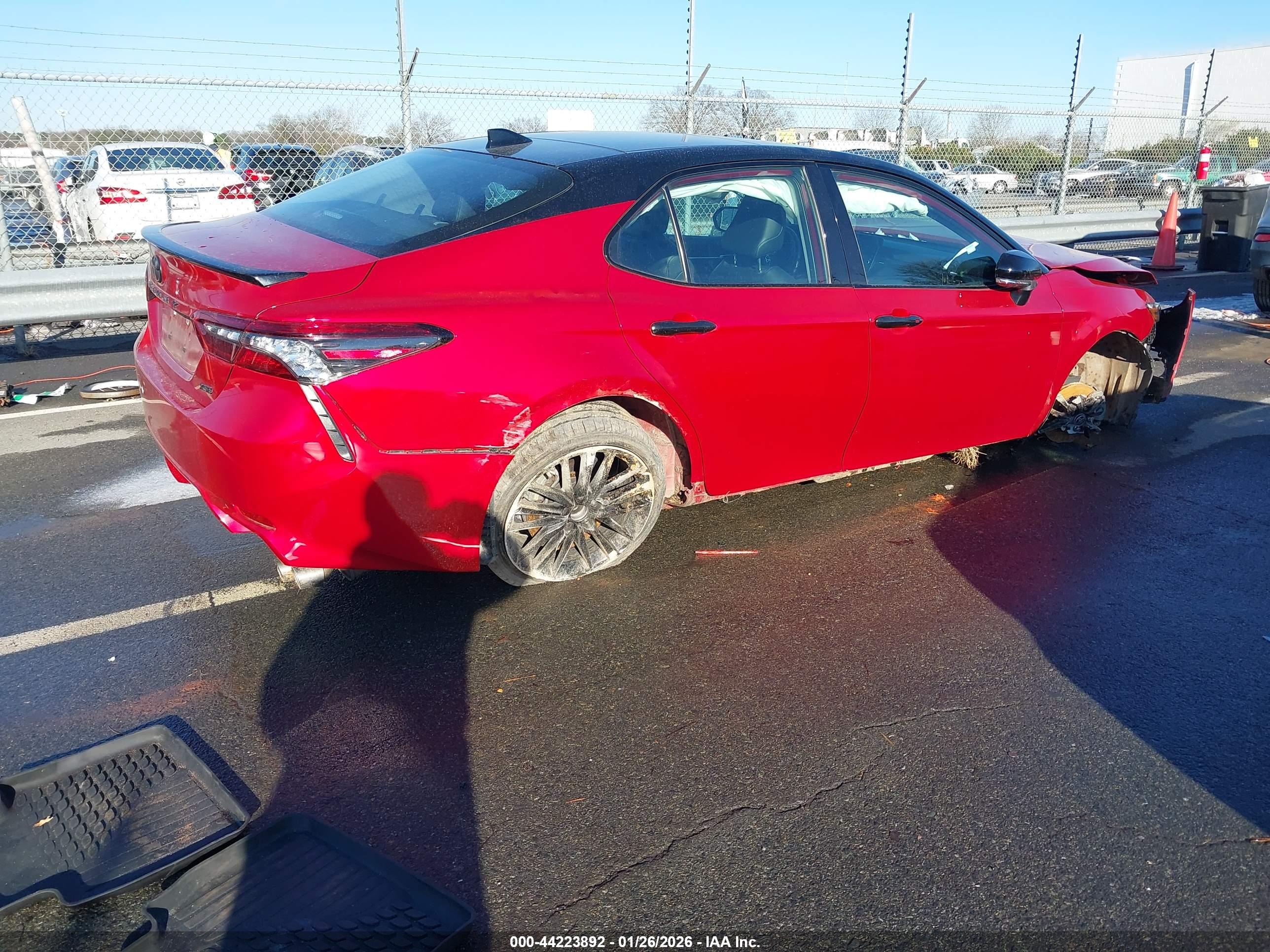 TOYOTA CAMRY image 4