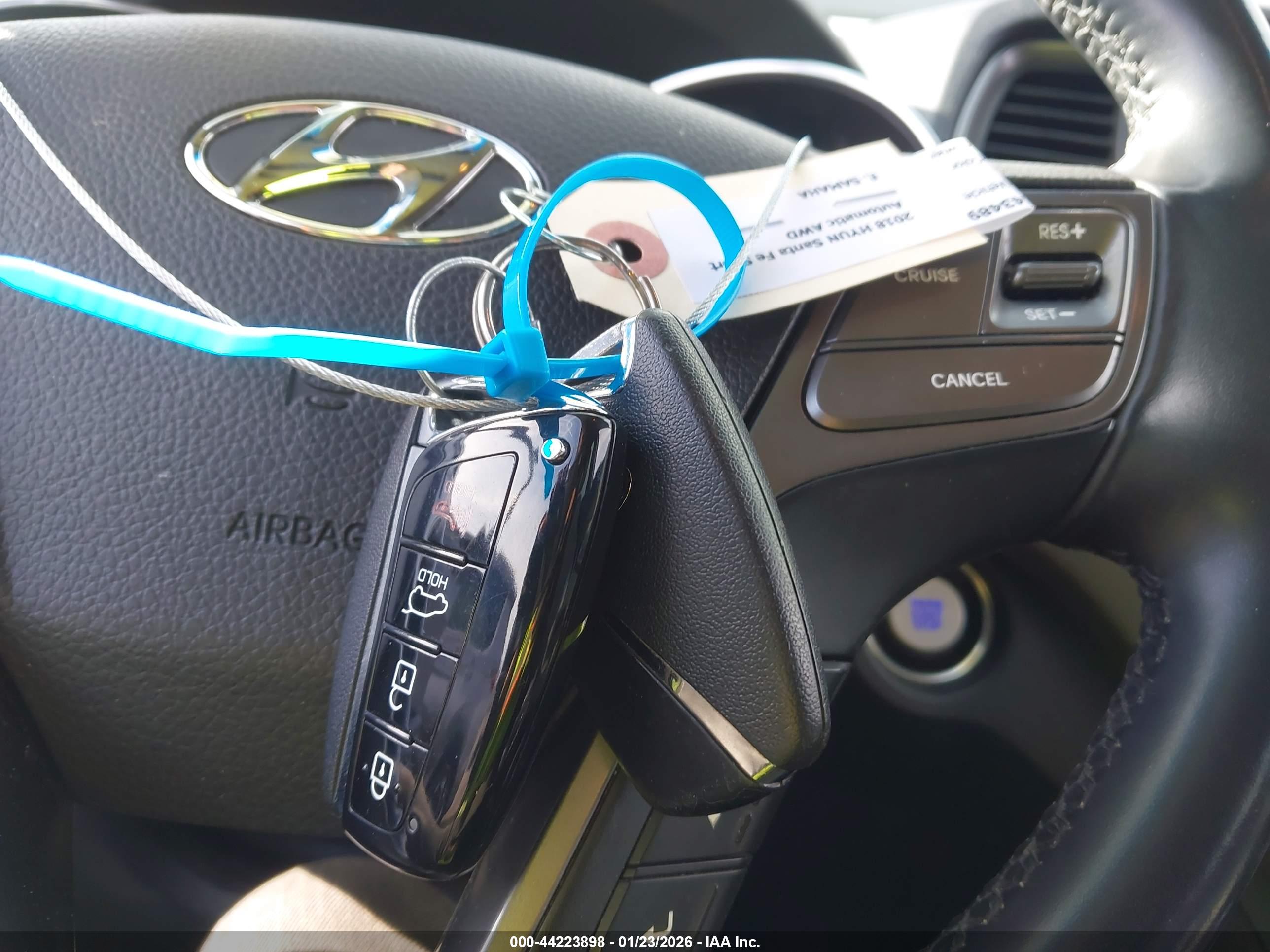 HYUNDAI SANTA image 11