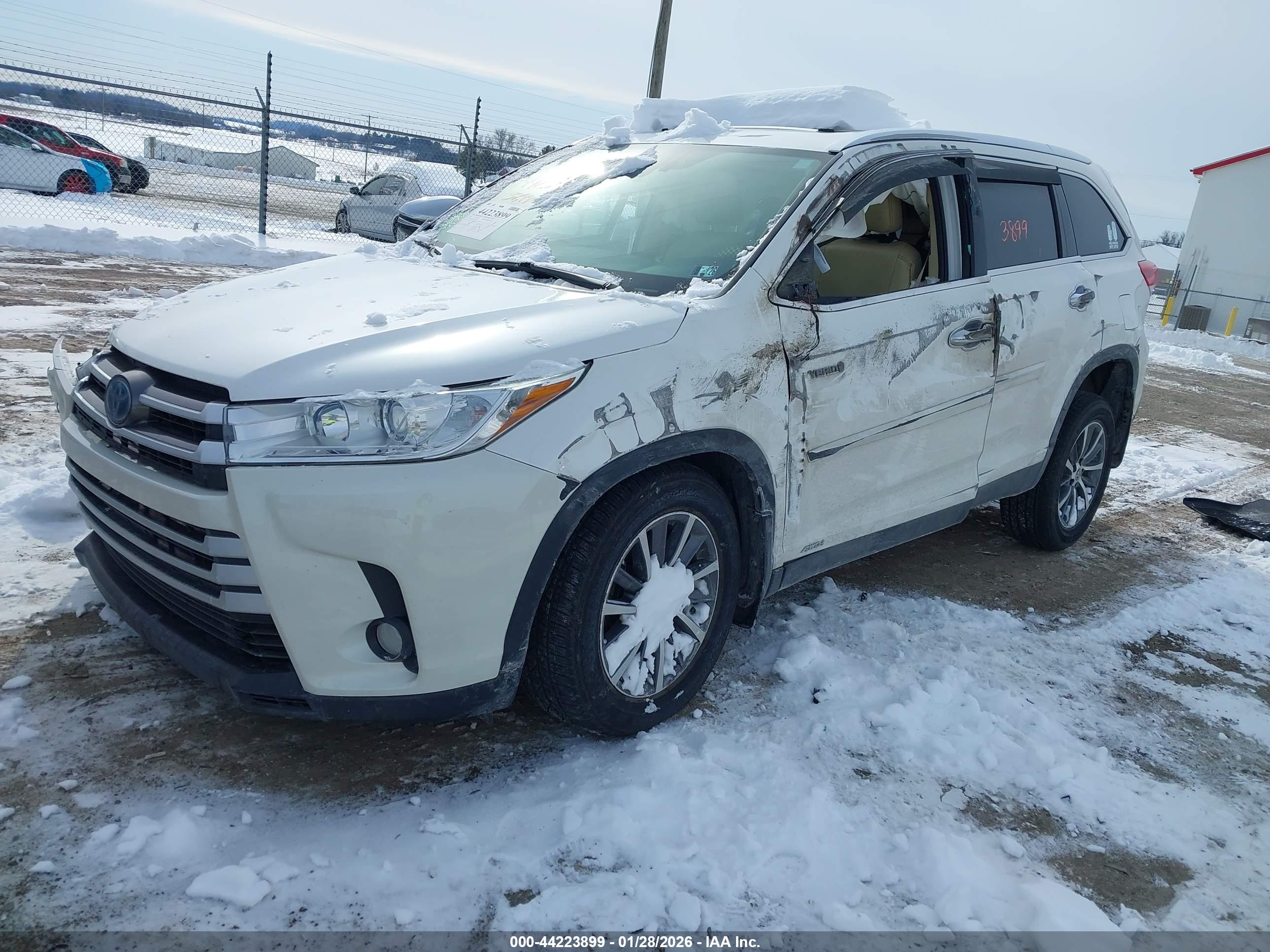 TOYOTA HIGHLANDER image 2