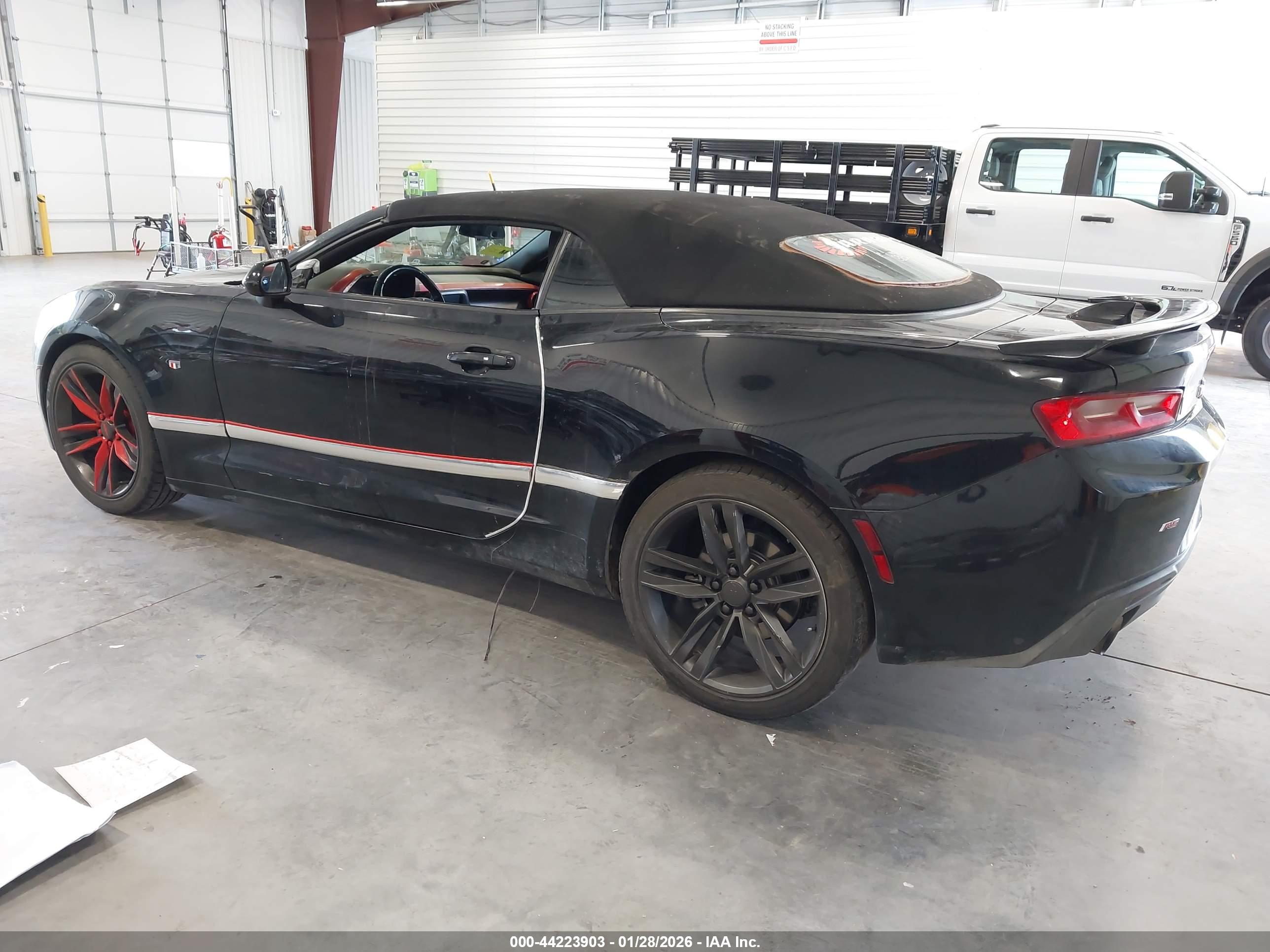 CHEVROLET CAMARO image 3