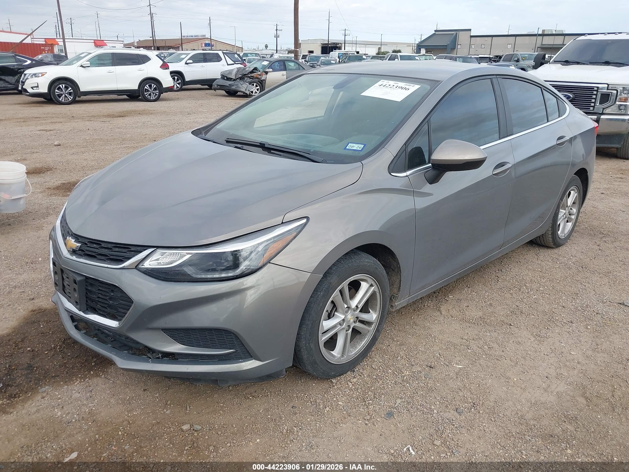 CHEVROLET CRUZE image 2