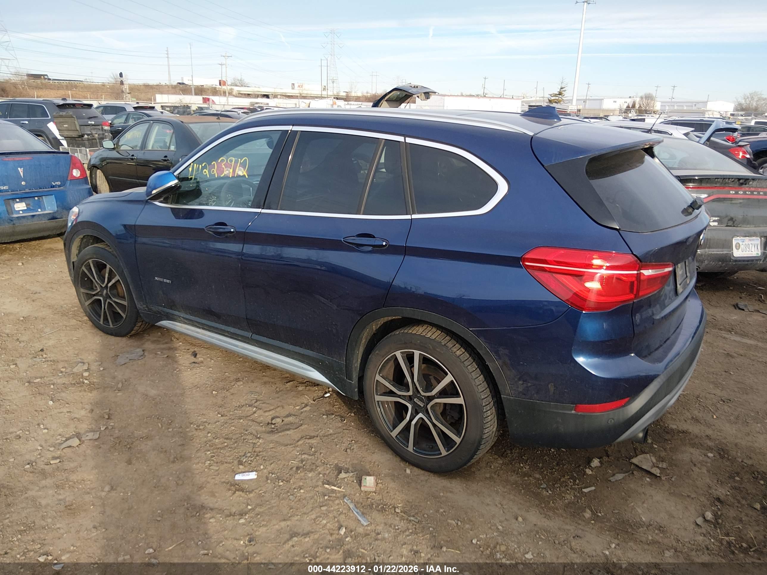 BMW X1 image 3