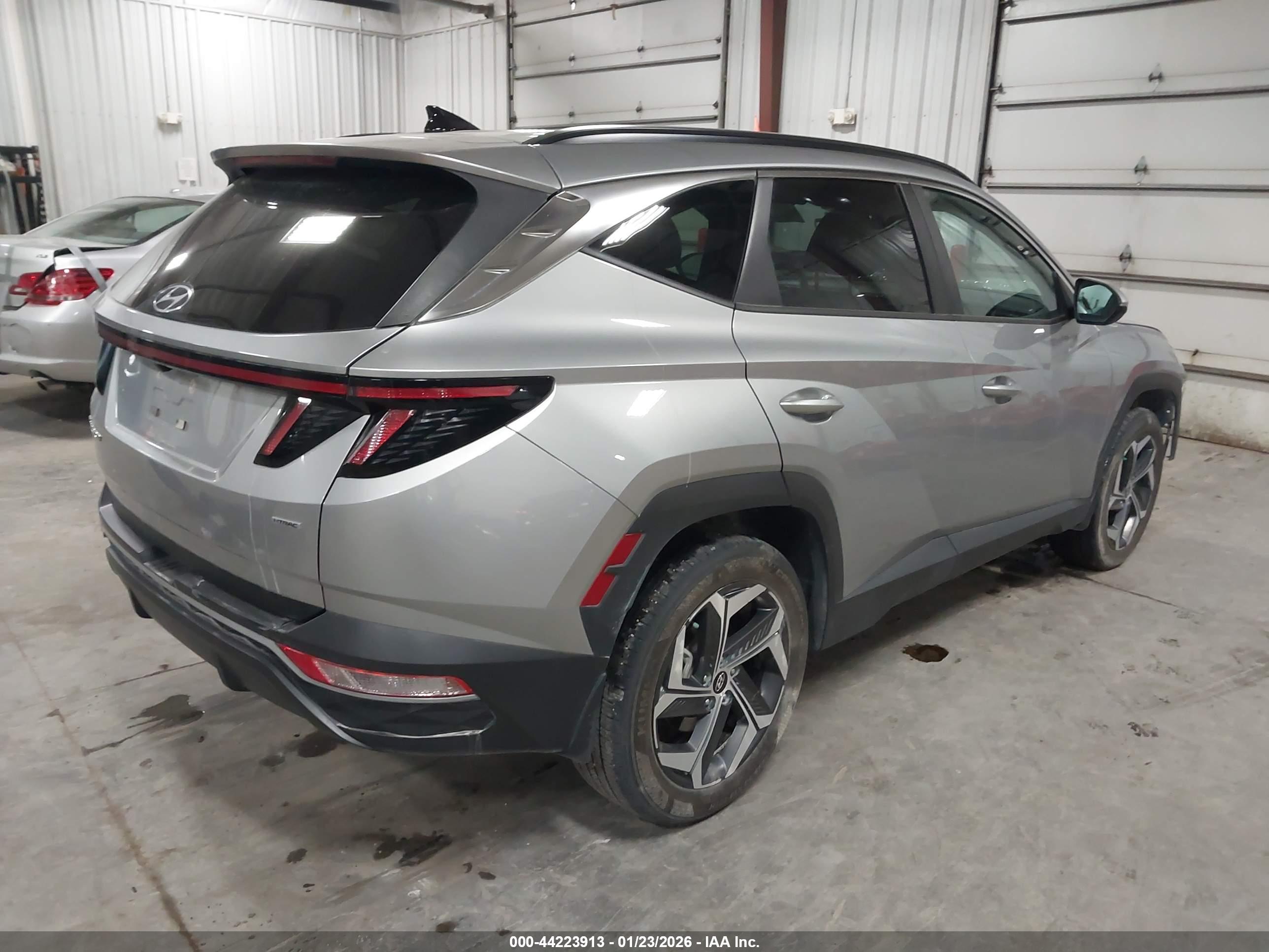 HYUNDAI TUCSON image 4
