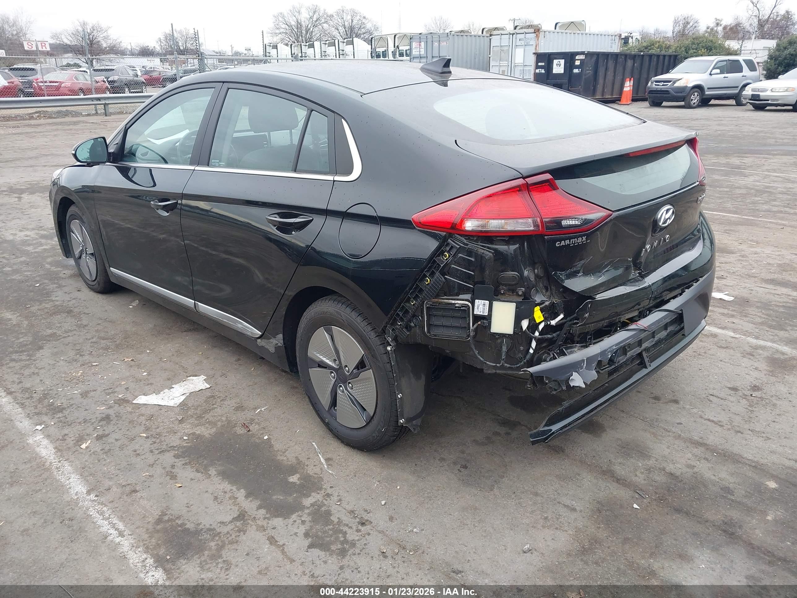 HYUNDAI IONIQ image 3