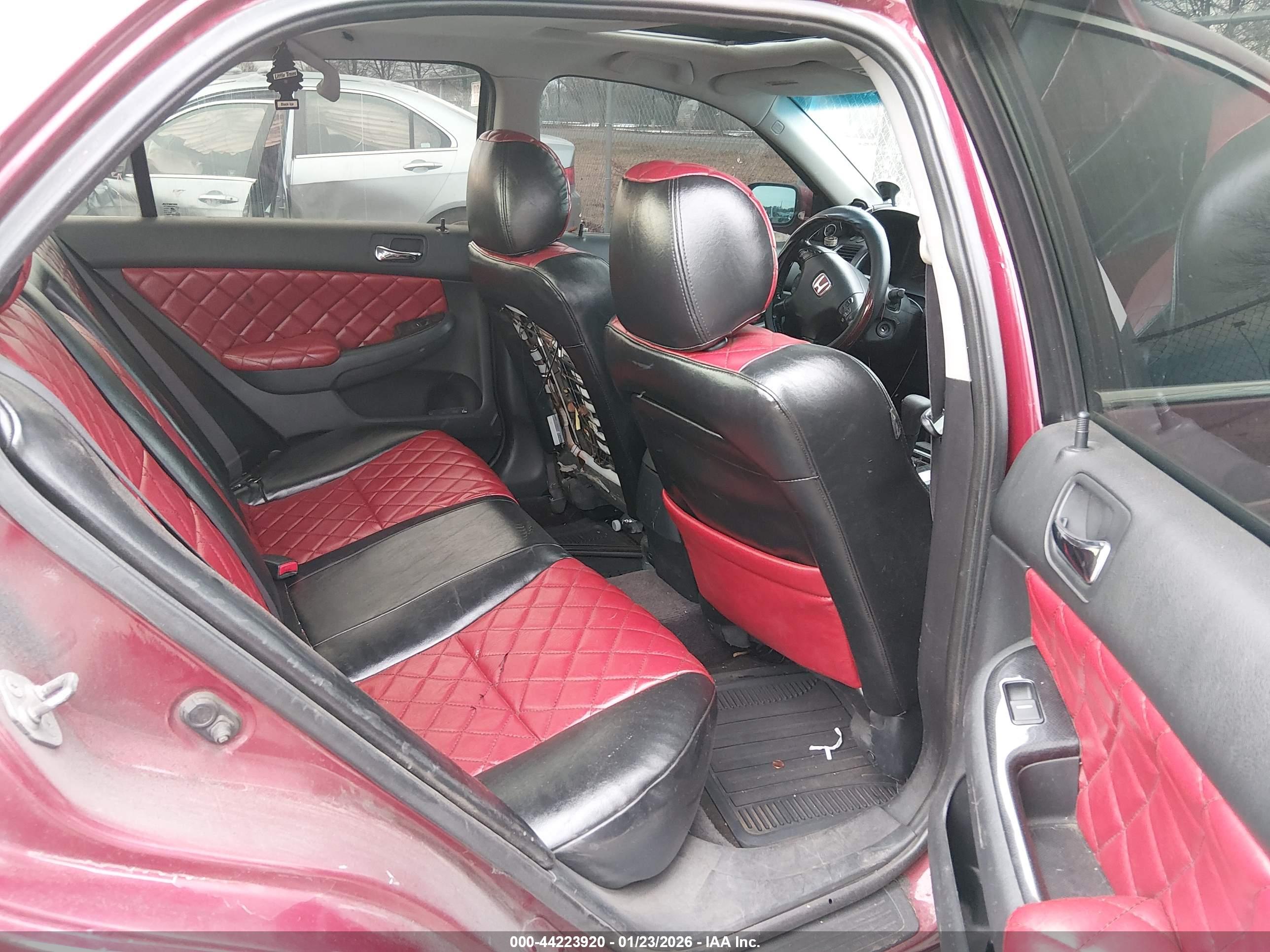 HONDA ACCORD image 8