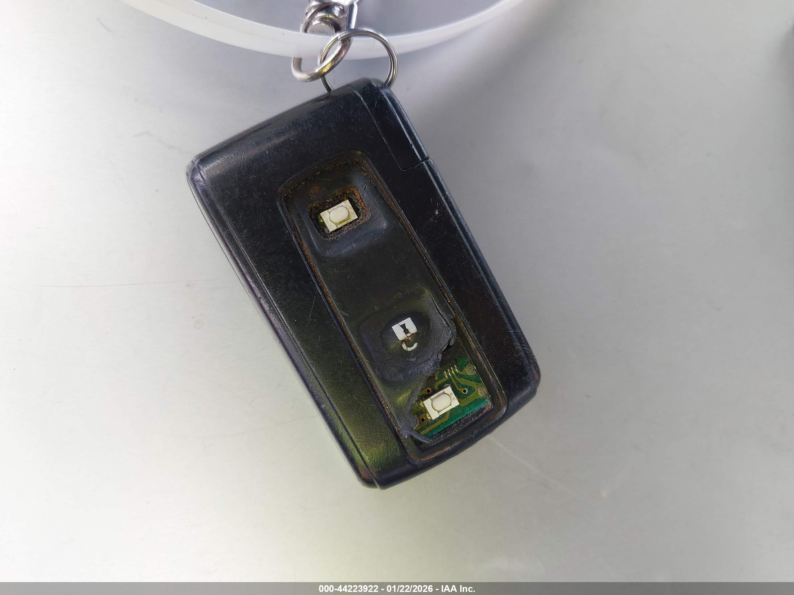TOYOTA PRIUS image 11