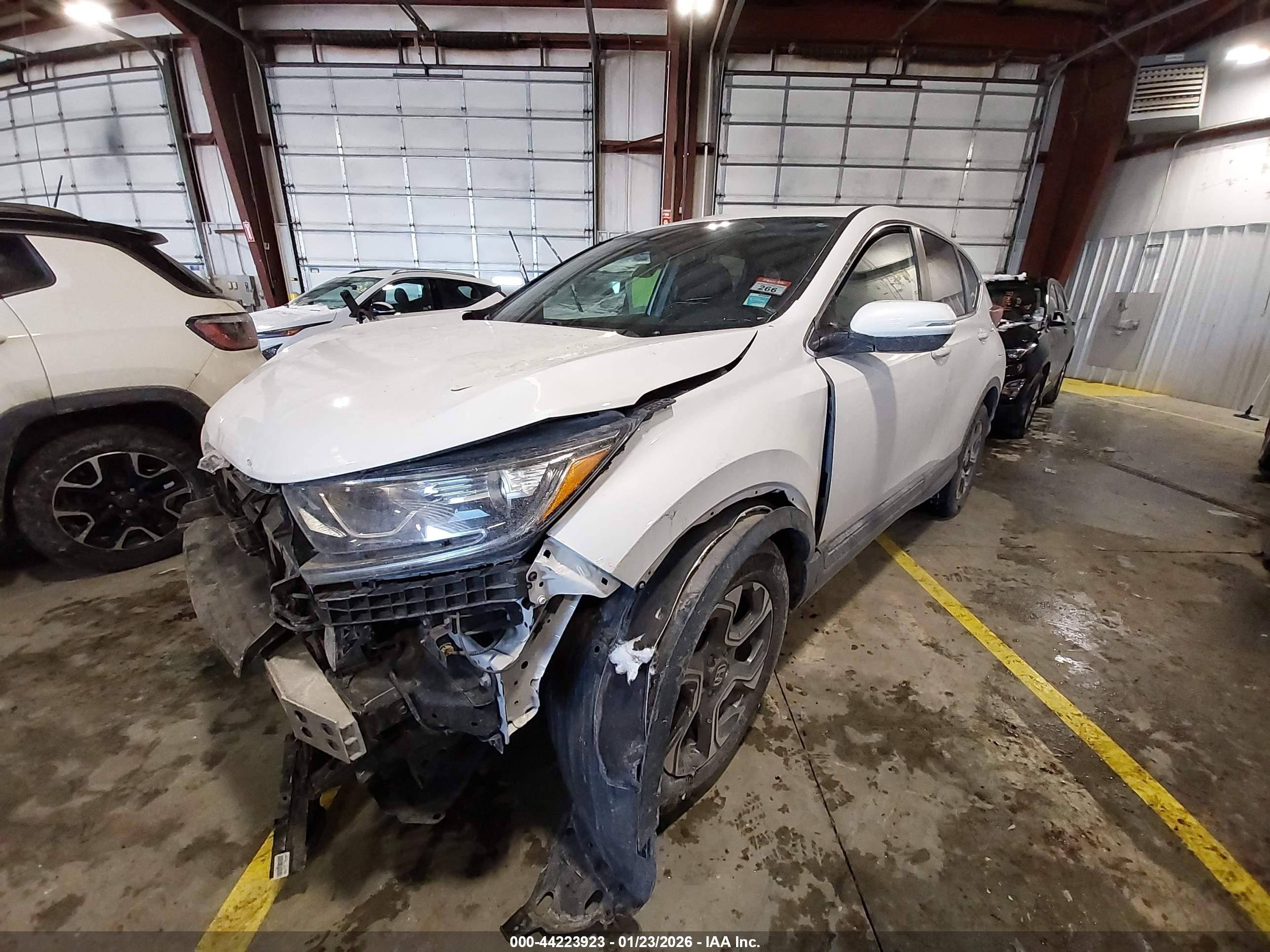 HONDA CR-V image 2