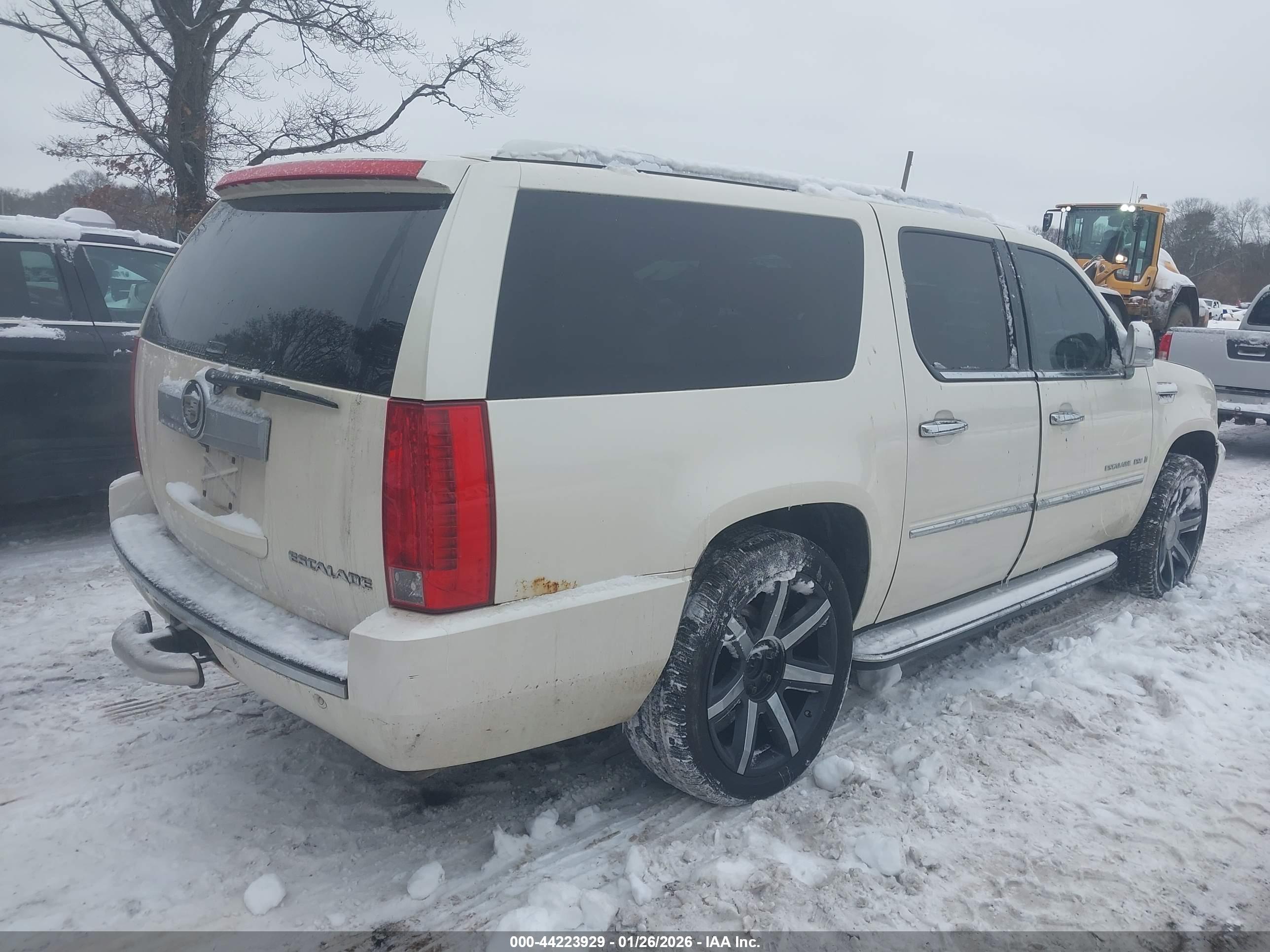 CADILLAC ESCALADE image 4